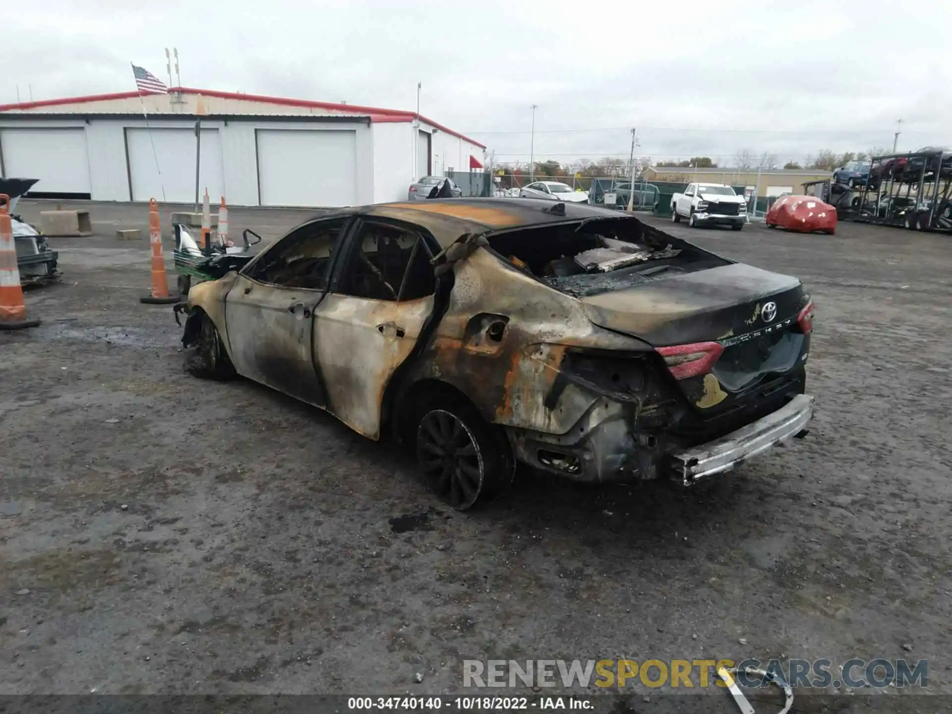 3 Photograph of a damaged car 4T1C11AK7LU925156 TOYOTA CAMRY 2020