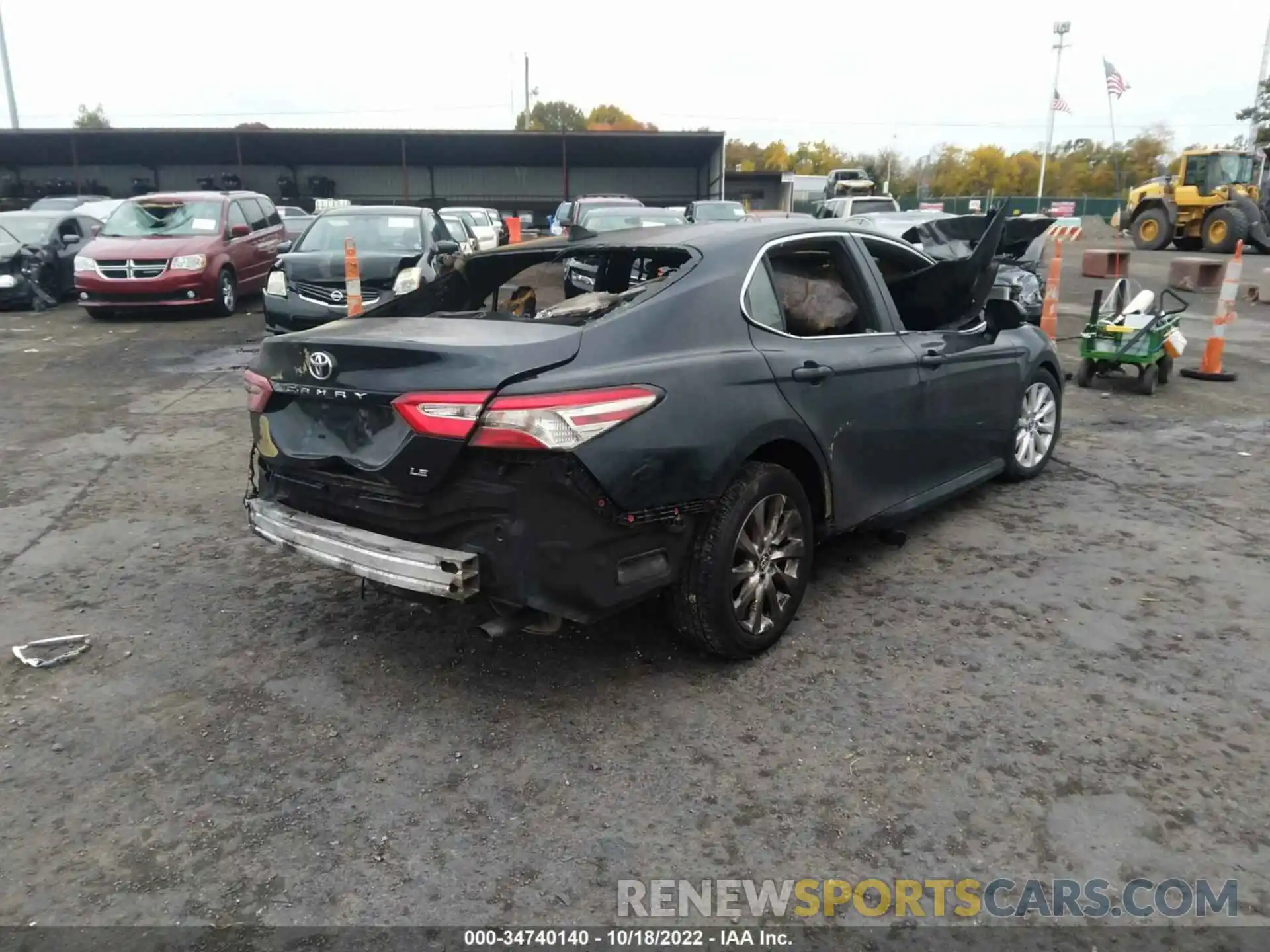 4 Photograph of a damaged car 4T1C11AK7LU925156 TOYOTA CAMRY 2020