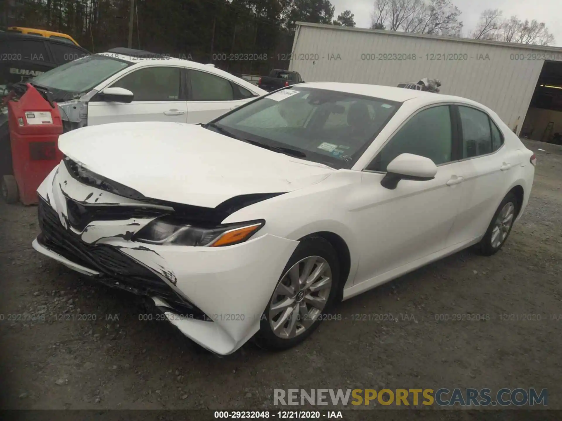 2 Photograph of a damaged car 4T1C11AK7LU927702 TOYOTA CAMRY 2020