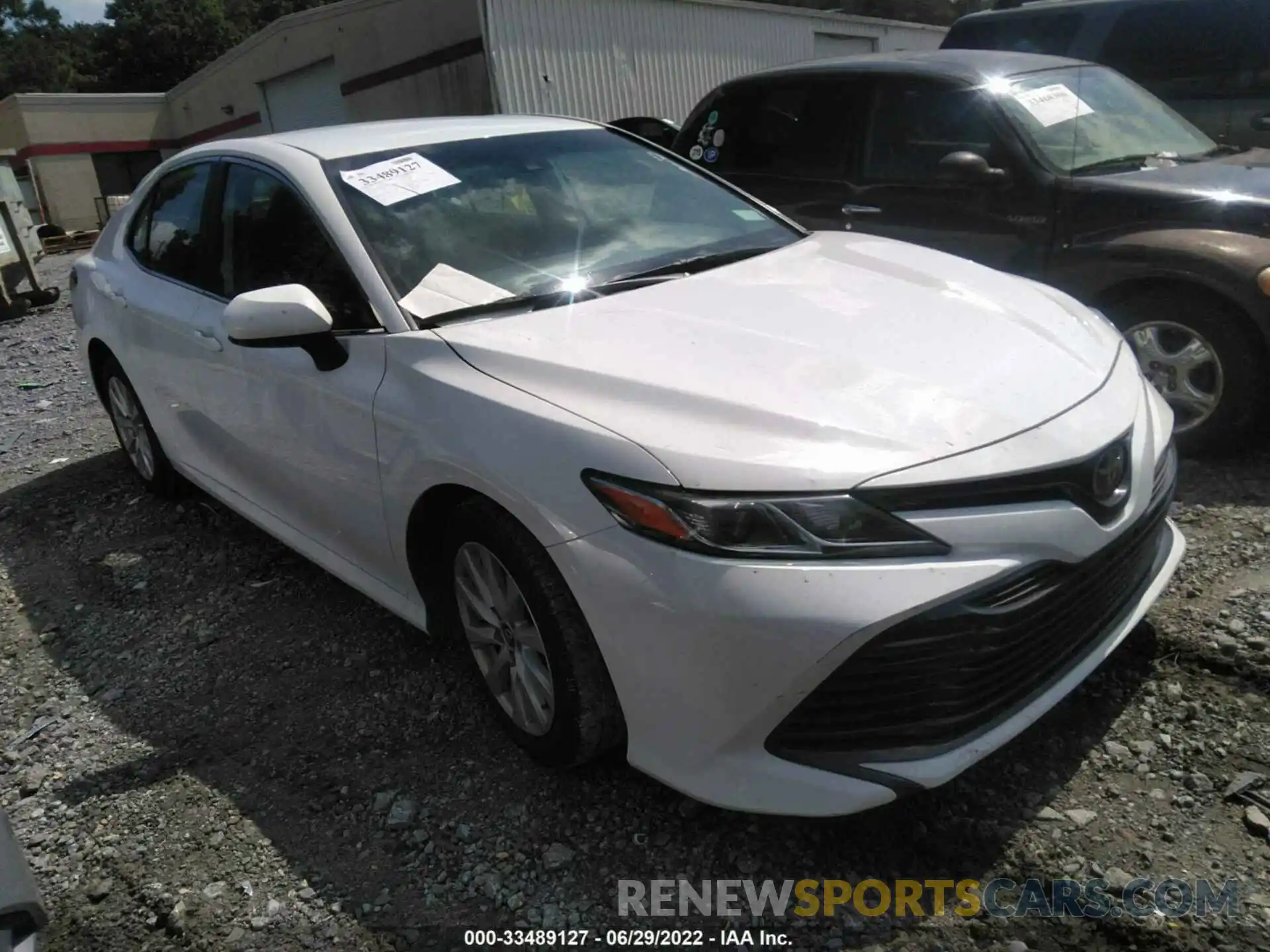 1 Photograph of a damaged car 4T1C11AK7LU928199 TOYOTA CAMRY 2020