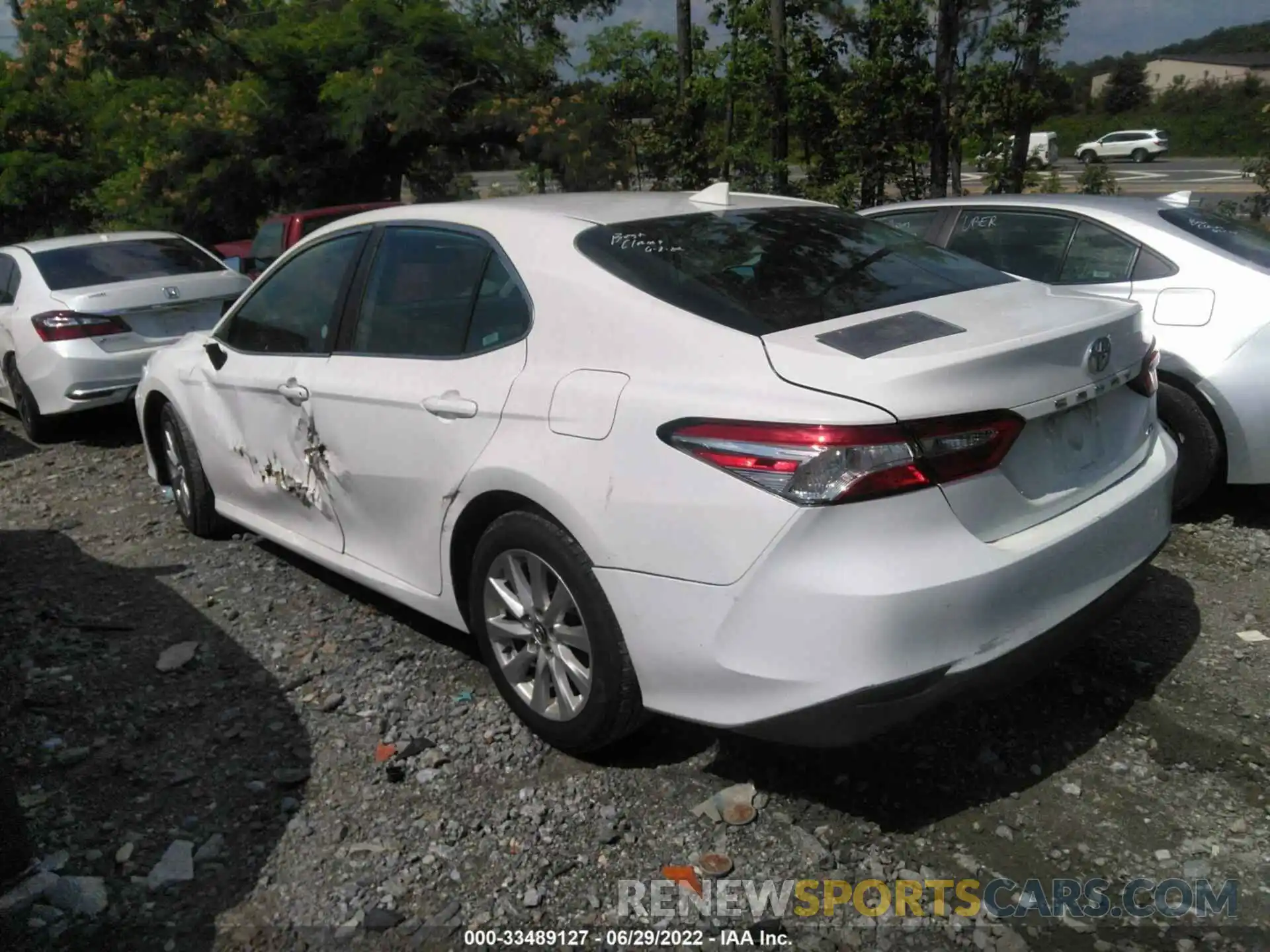 3 Photograph of a damaged car 4T1C11AK7LU928199 TOYOTA CAMRY 2020