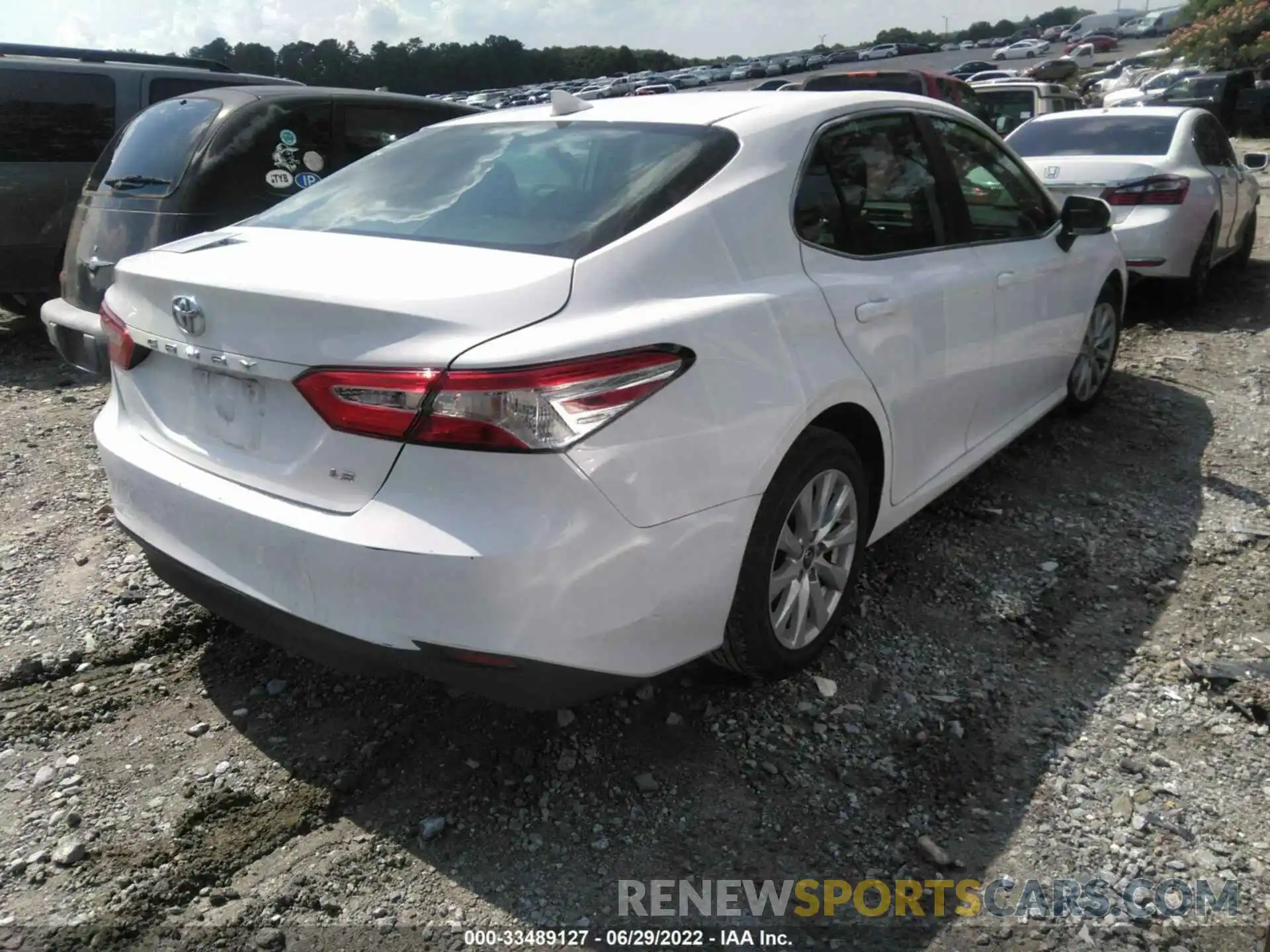 4 Photograph of a damaged car 4T1C11AK7LU928199 TOYOTA CAMRY 2020