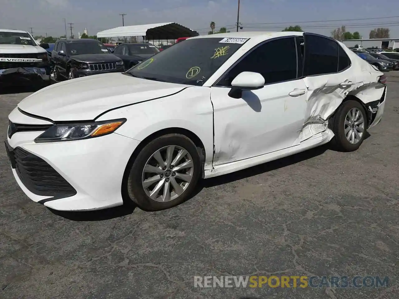 1 Photograph of a damaged car 4T1C11AK7LU928350 TOYOTA CAMRY 2020