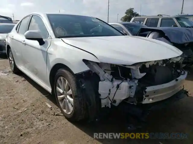 1 Photograph of a damaged car 4T1C11AK7LU929918 TOYOTA CAMRY 2020