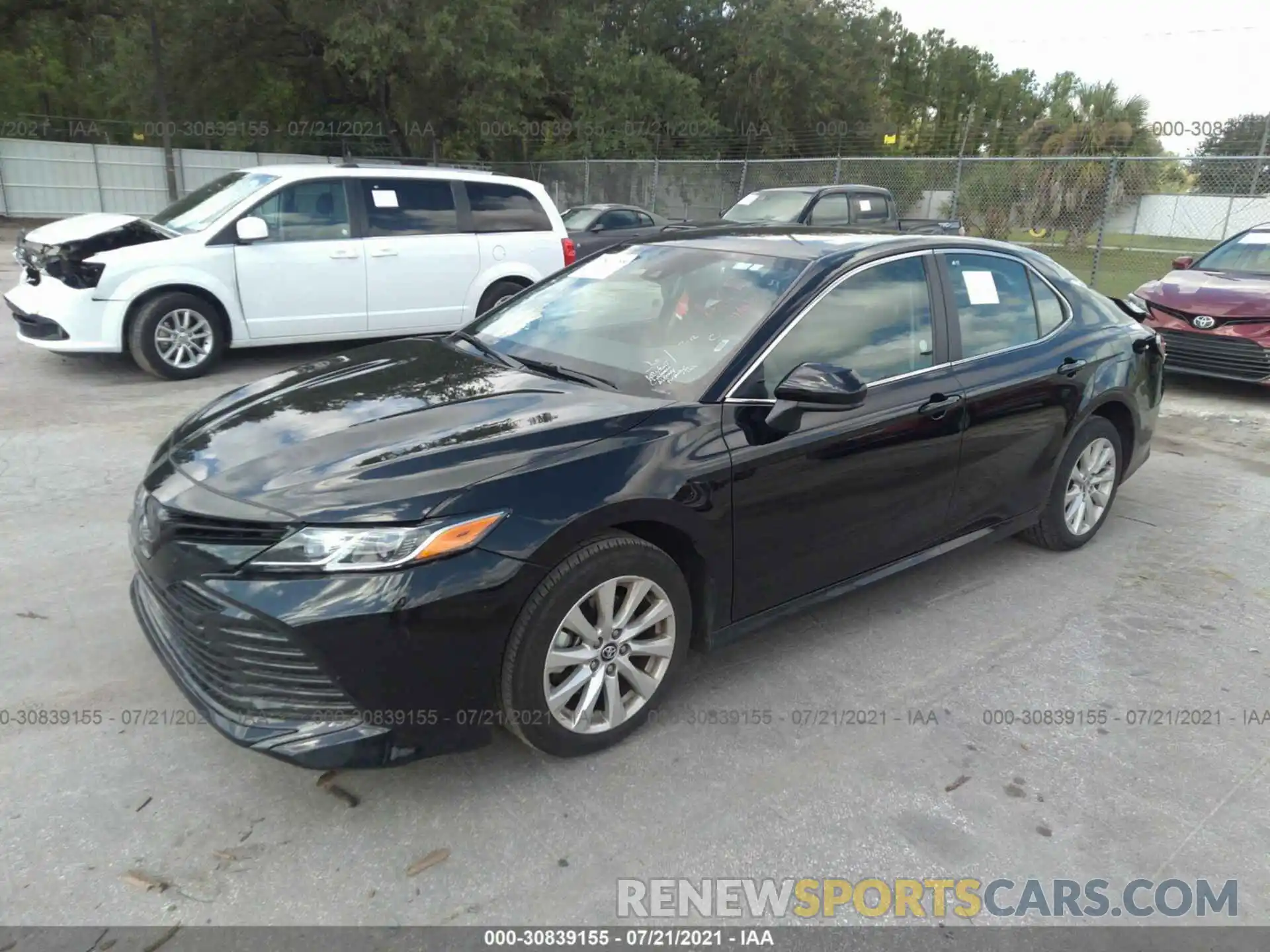 2 Photograph of a damaged car 4T1C11AK7LU931166 TOYOTA CAMRY 2020