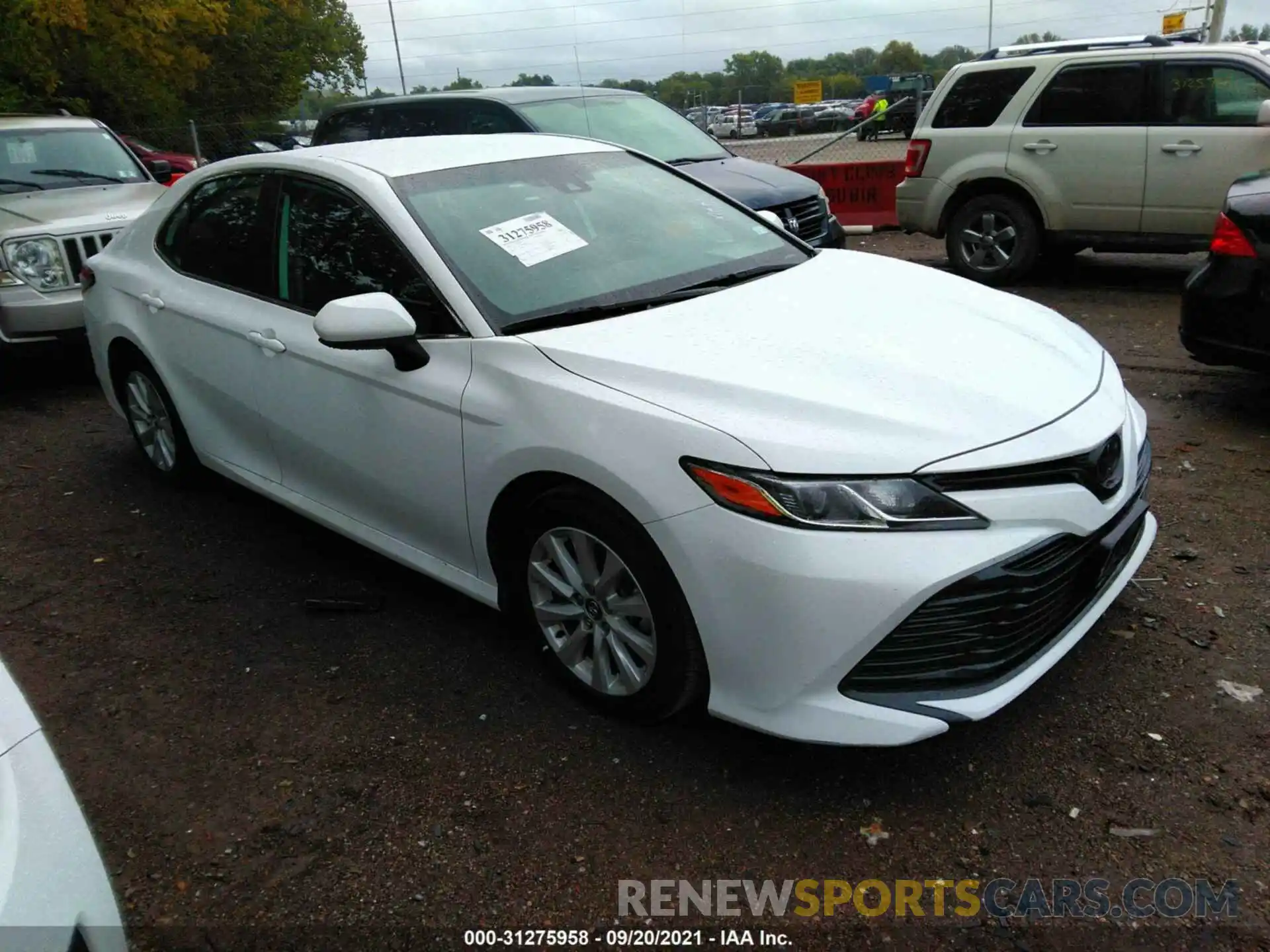 1 Photograph of a damaged car 4T1C11AK7LU939090 TOYOTA CAMRY 2020