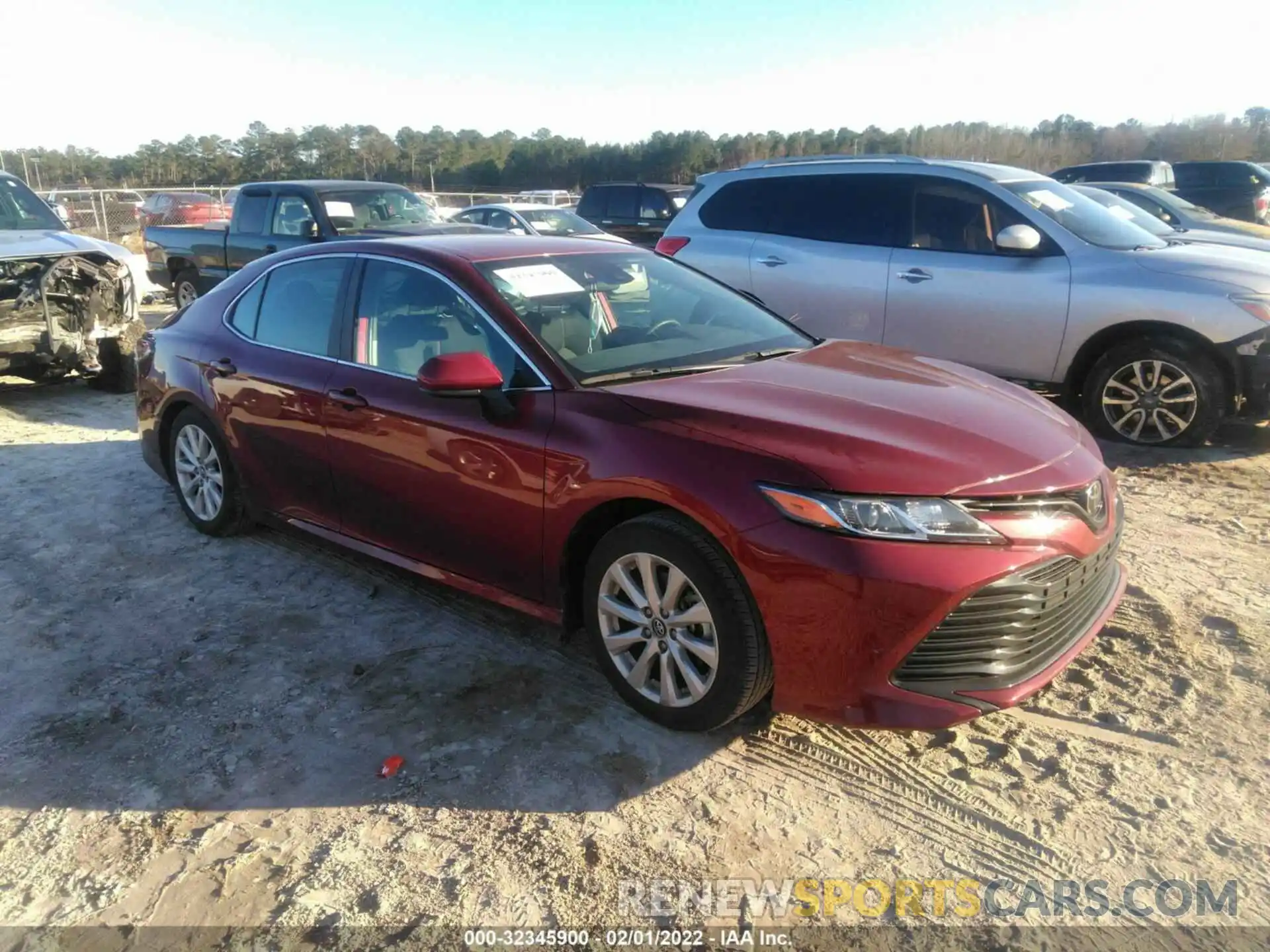 1 Photograph of a damaged car 4T1C11AK7LU939753 TOYOTA CAMRY 2020