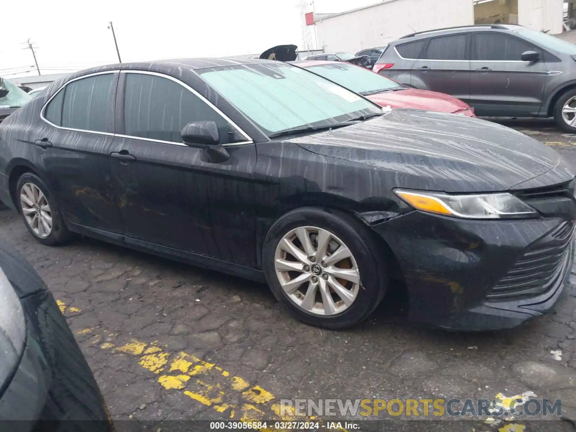 12 Photograph of a damaged car 4T1C11AK7LU941034 TOYOTA CAMRY 2020