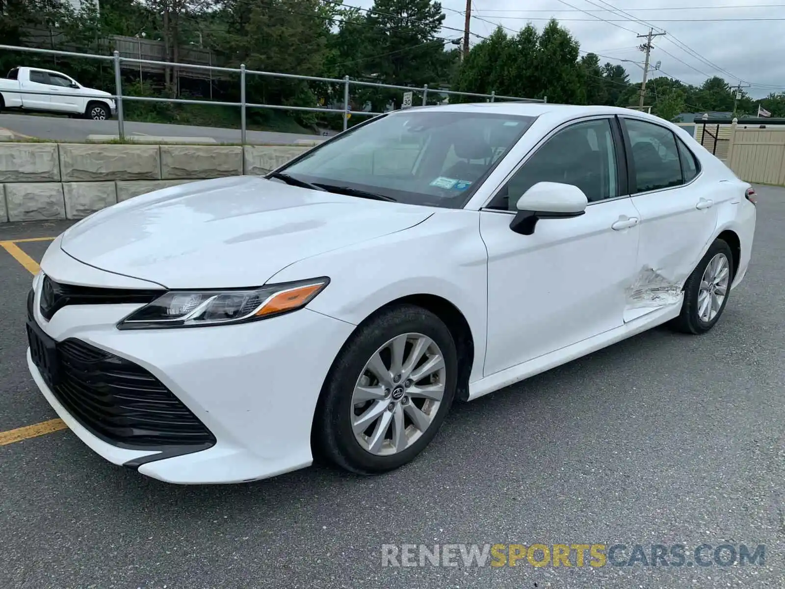 3 Photograph of a damaged car 4T1C11AK7LU942796 TOYOTA CAMRY 2020