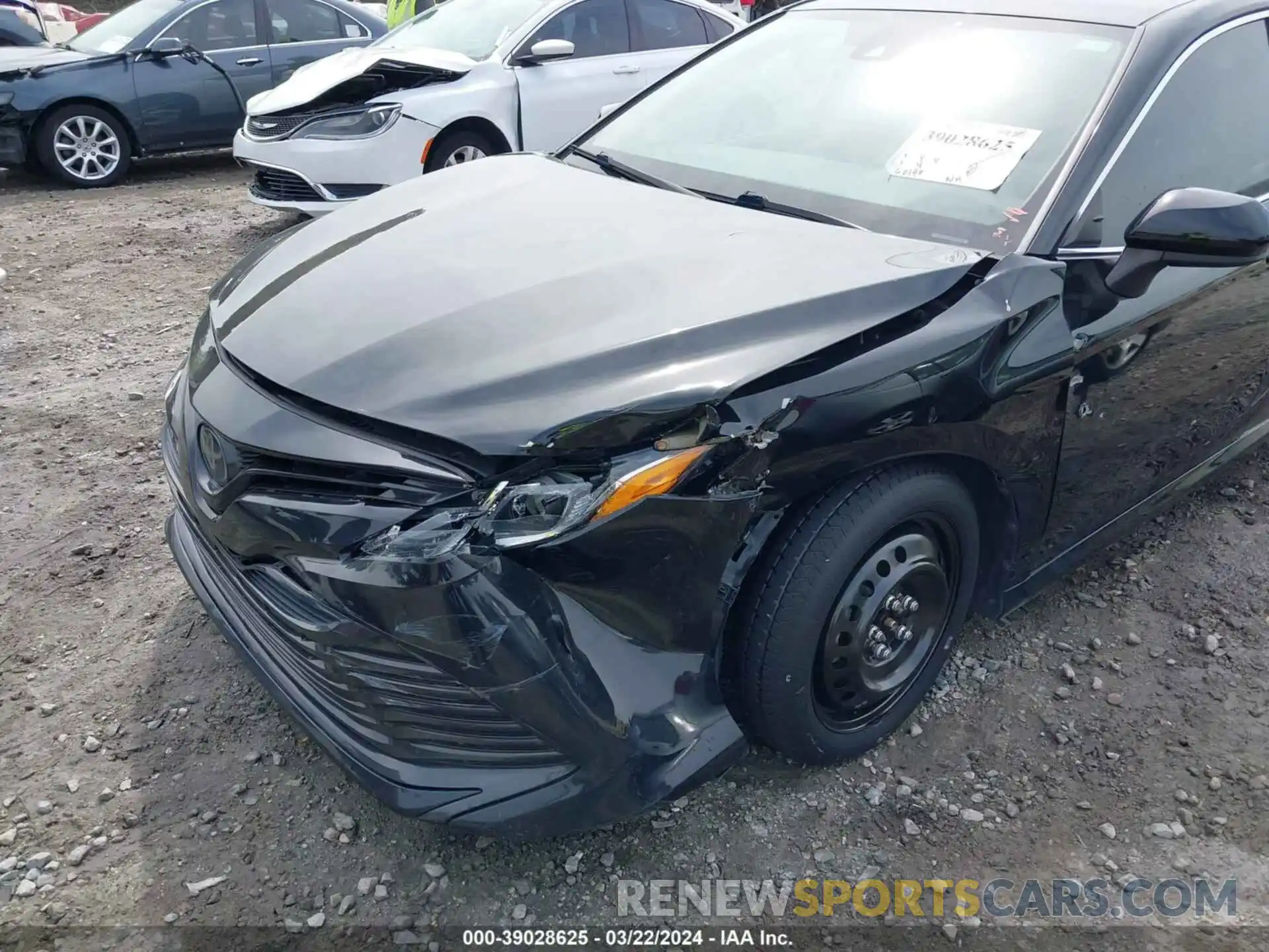 6 Photograph of a damaged car 4T1C11AK7LU951482 TOYOTA CAMRY 2020