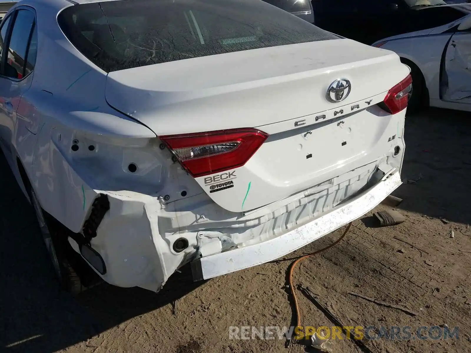 9 Photograph of a damaged car 4T1C11AK7LU953362 TOYOTA CAMRY 2020