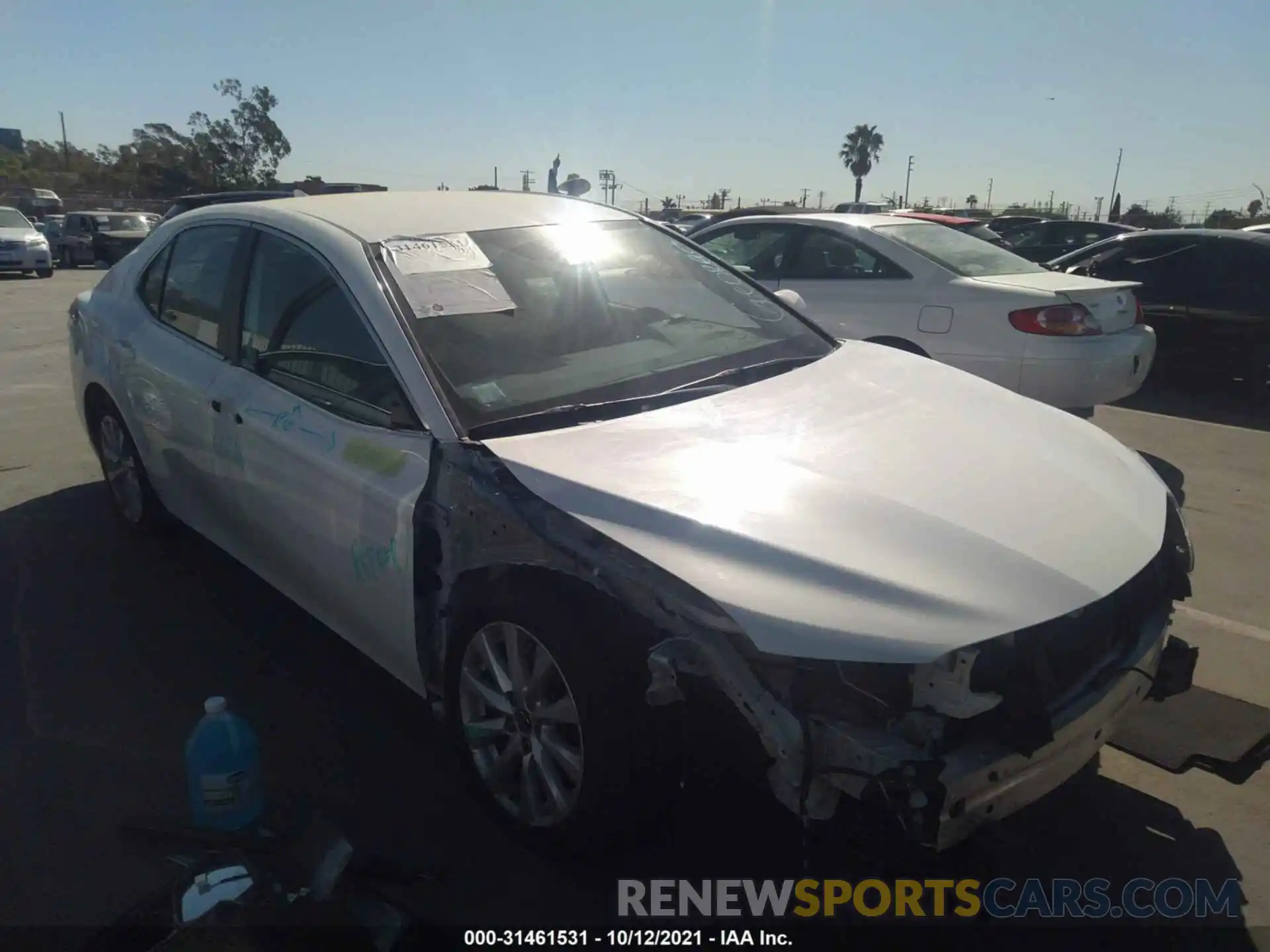 1 Photograph of a damaged car 4T1C11AK7LU955130 TOYOTA CAMRY 2020