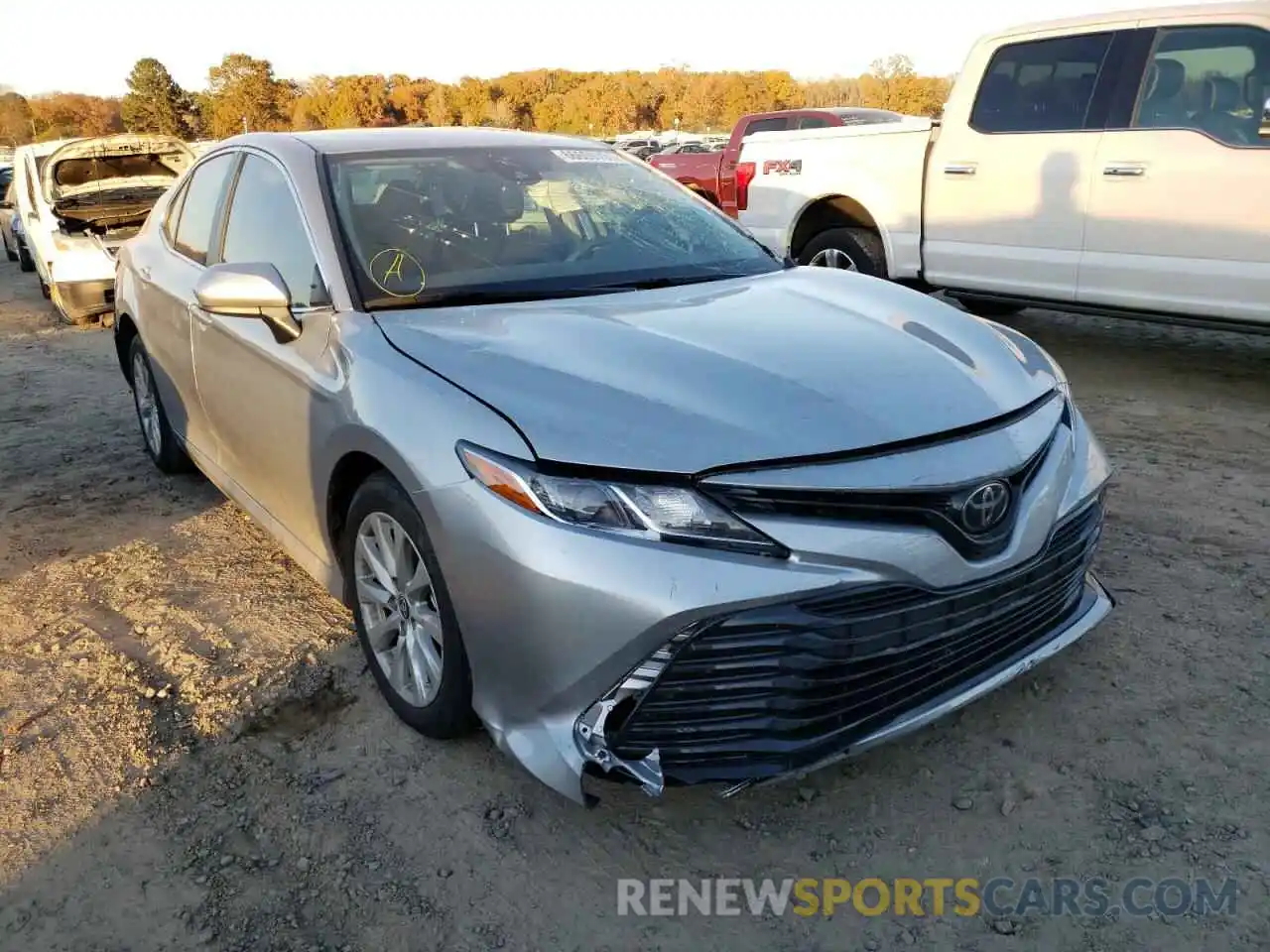 1 Photograph of a damaged car 4T1C11AK7LU955919 TOYOTA CAMRY 2020