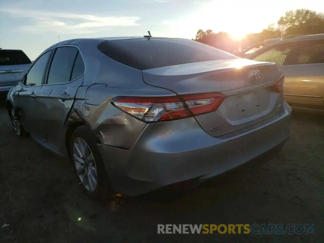 3 Photograph of a damaged car 4T1C11AK7LU955919 TOYOTA CAMRY 2020