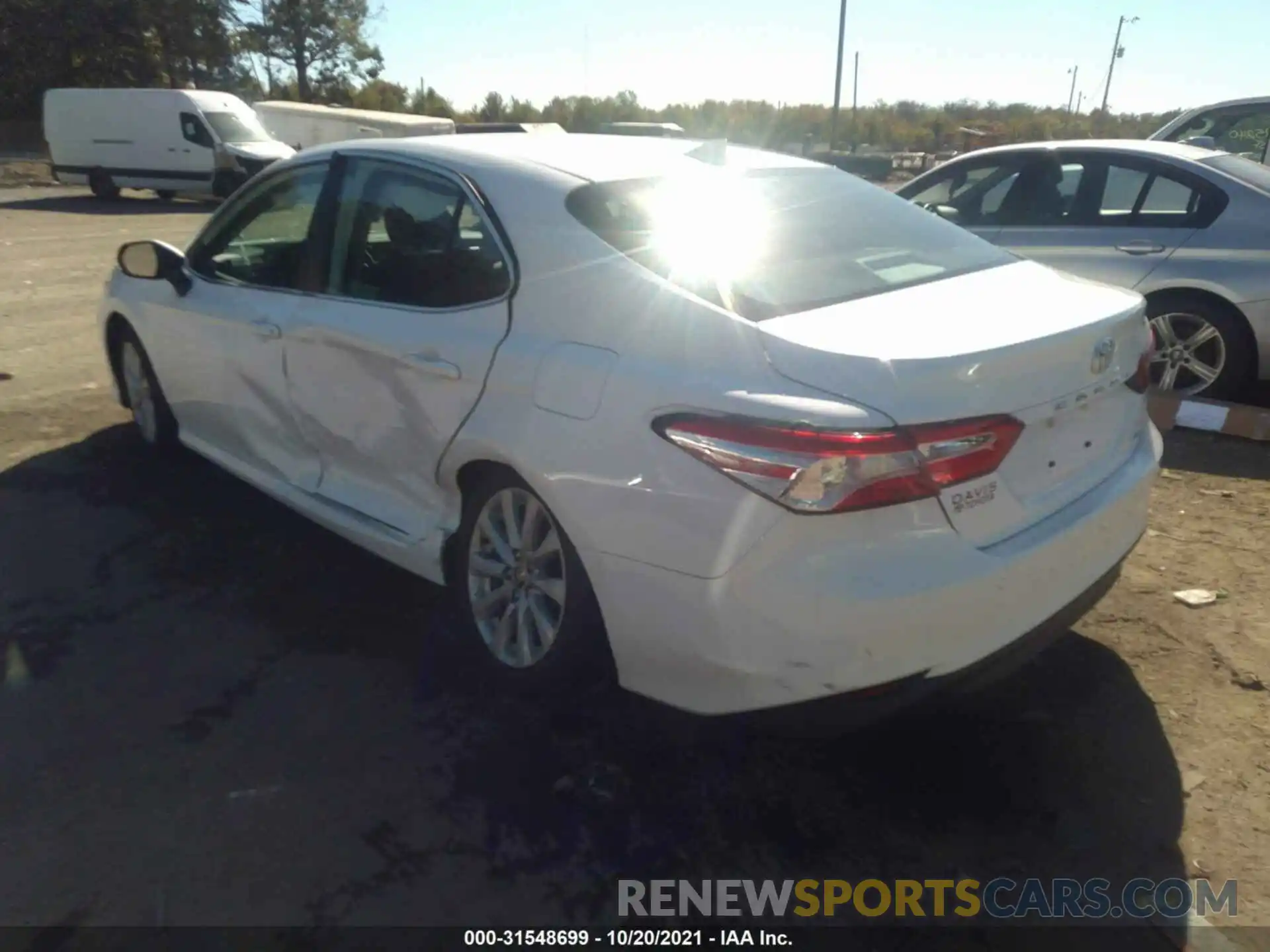 3 Photograph of a damaged car 4T1C11AK7LU957394 TOYOTA CAMRY 2020