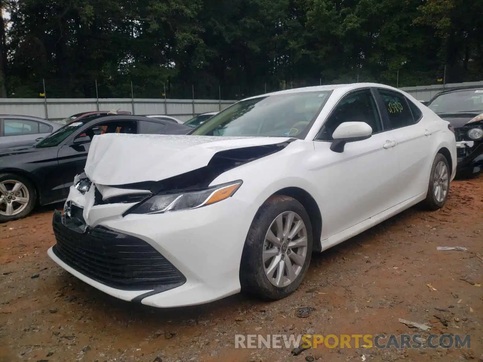 2 Photograph of a damaged car 4T1C11AK7LU959906 TOYOTA CAMRY 2020