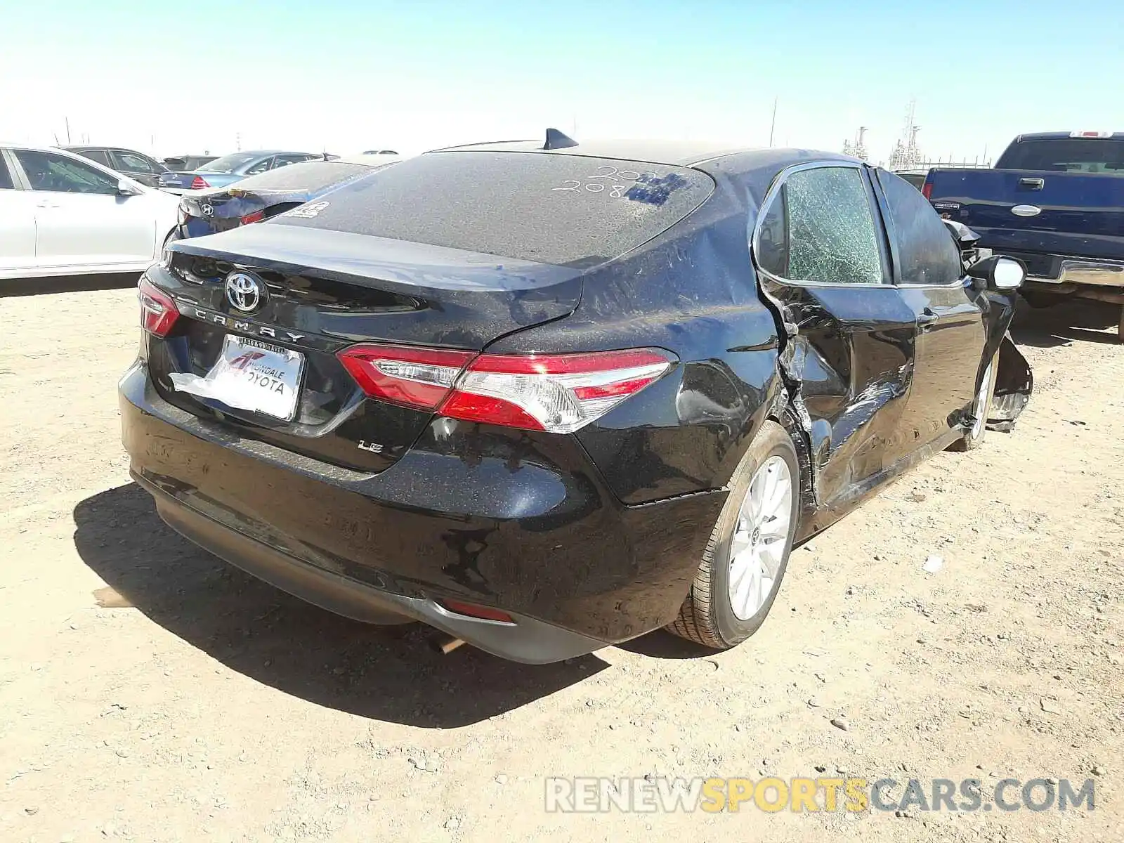 4 Photograph of a damaged car 4T1C11AK7LU962160 TOYOTA CAMRY 2020