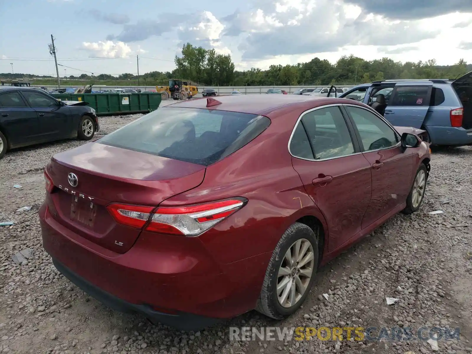 4 Photograph of a damaged car 4T1C11AK7LU965463 TOYOTA CAMRY 2020