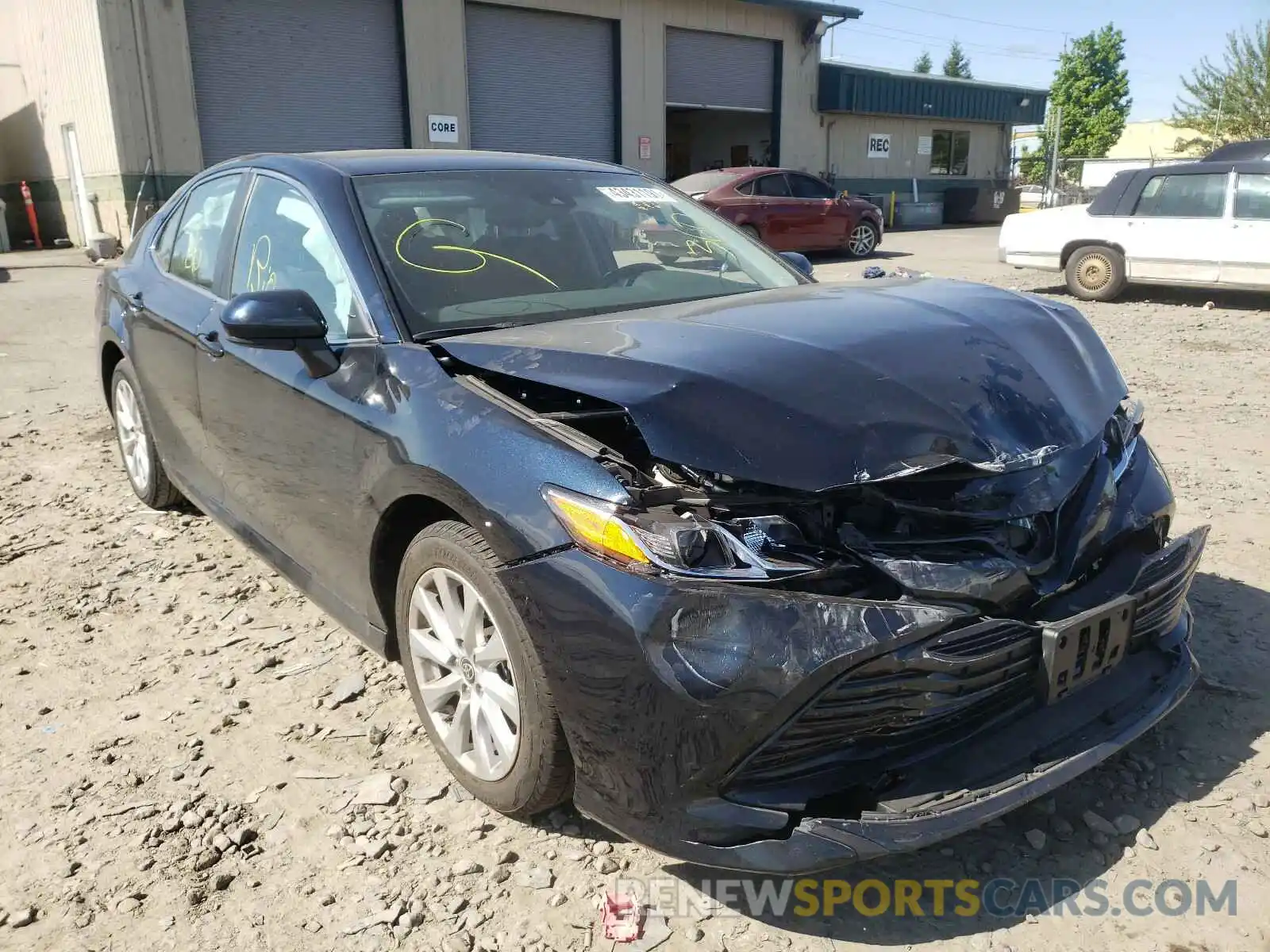 1 Photograph of a damaged car 4T1C11AK7LU968430 TOYOTA CAMRY 2020