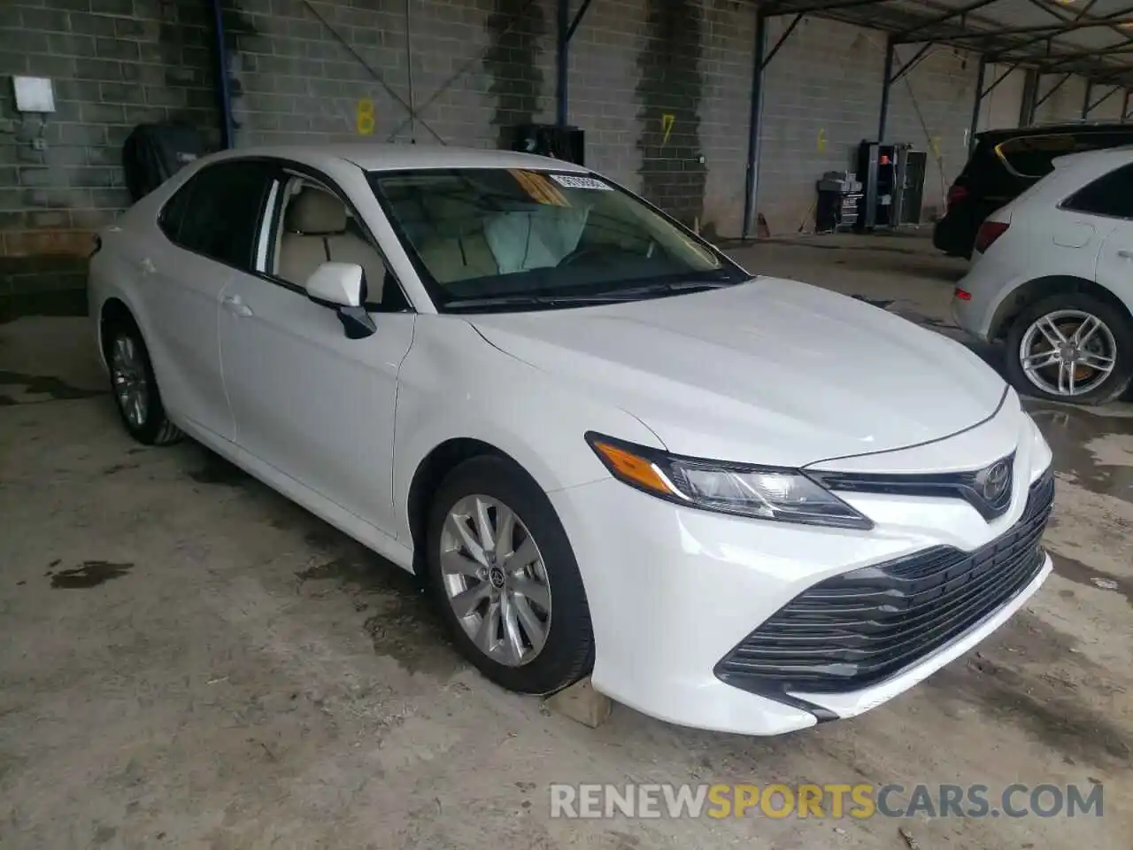 1 Photograph of a damaged car 4T1C11AK7LU972316 TOYOTA CAMRY 2020