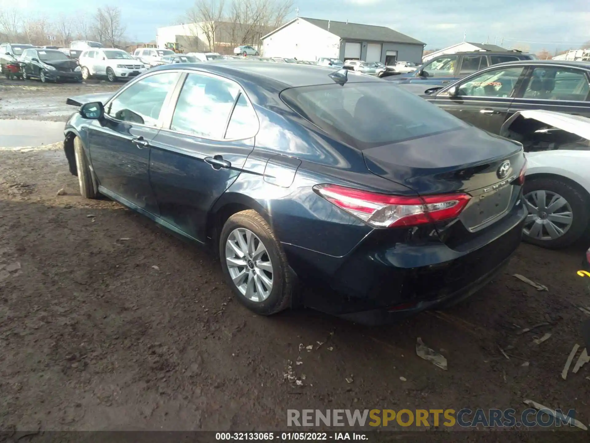 3 Photograph of a damaged car 4T1C11AK7LU982909 TOYOTA CAMRY 2020