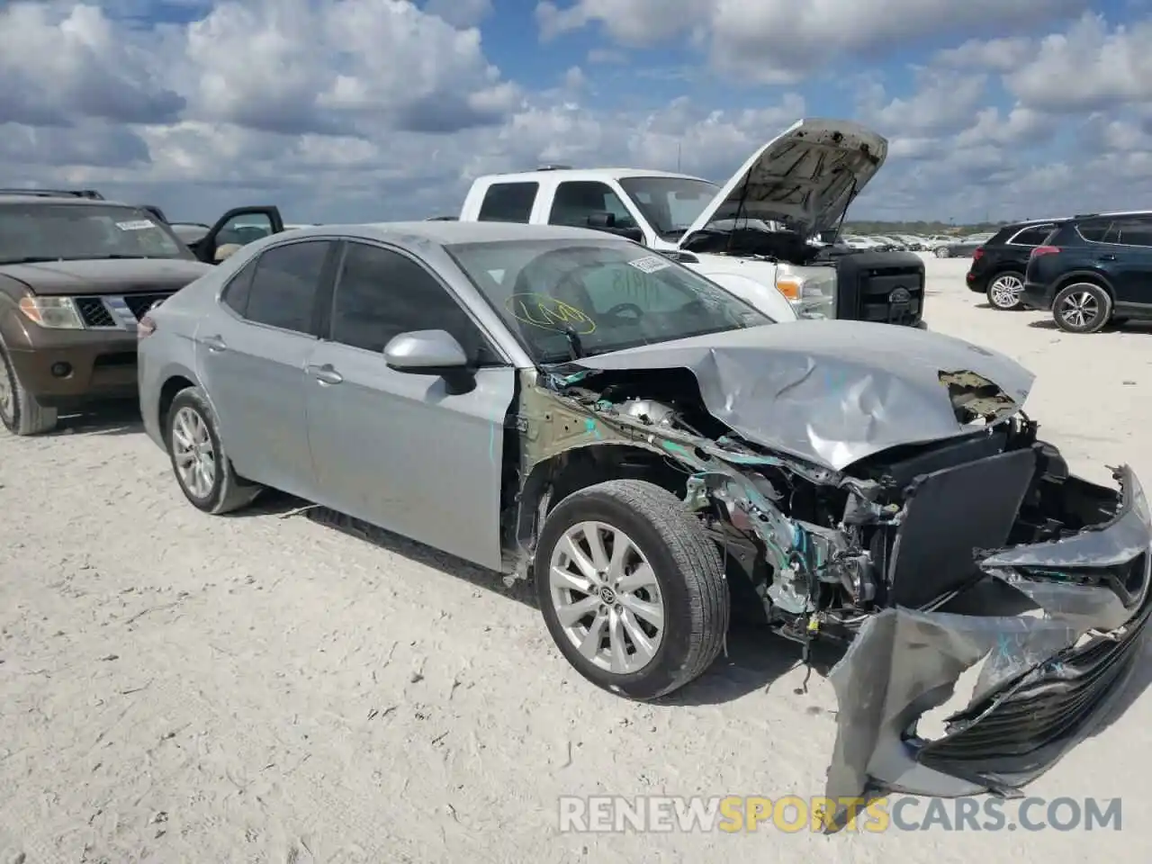 1 Photograph of a damaged car 4T1C11AK7LU984174 TOYOTA CAMRY 2020