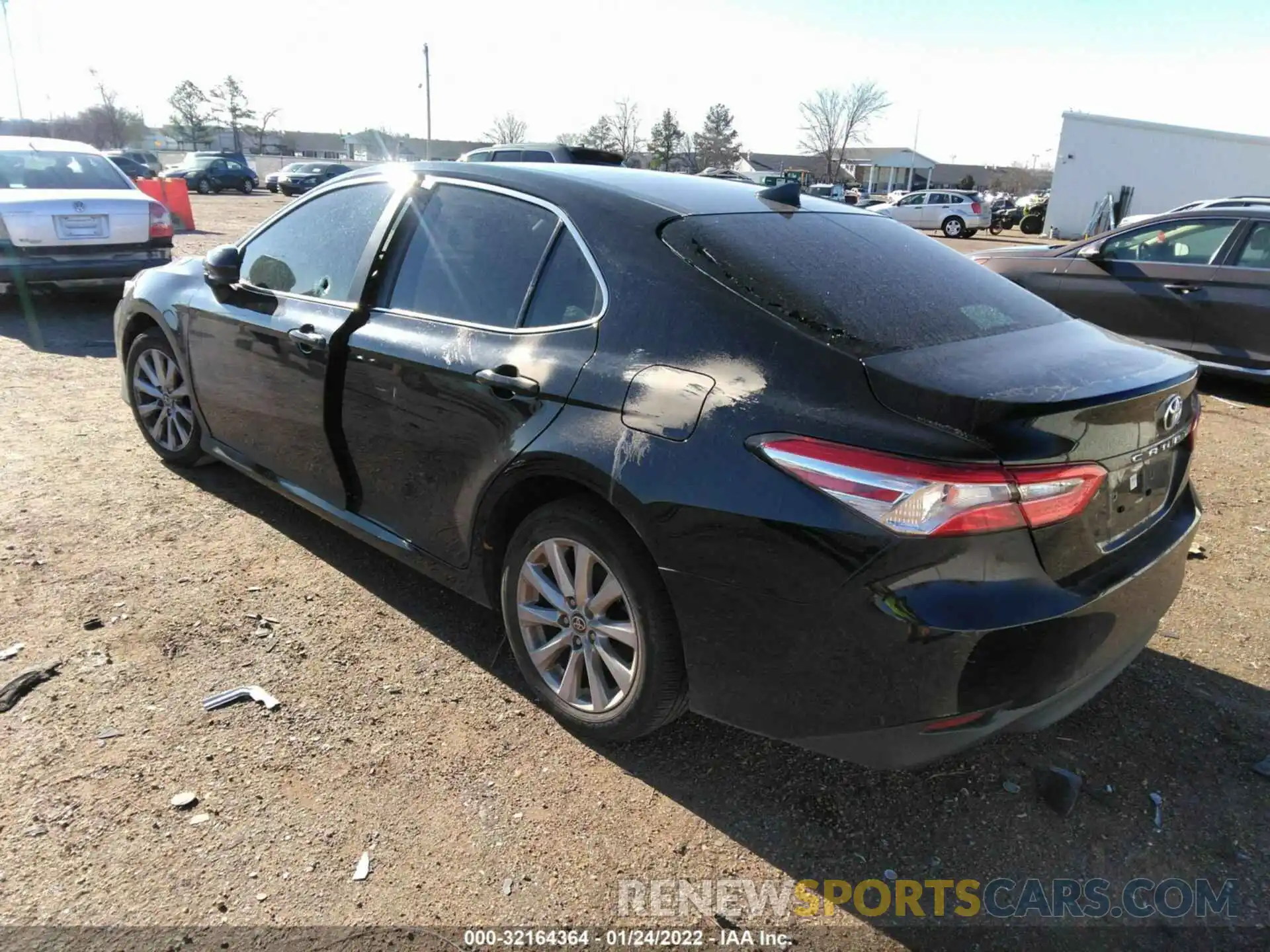 3 Photograph of a damaged car 4T1C11AK7LU984675 TOYOTA CAMRY 2020