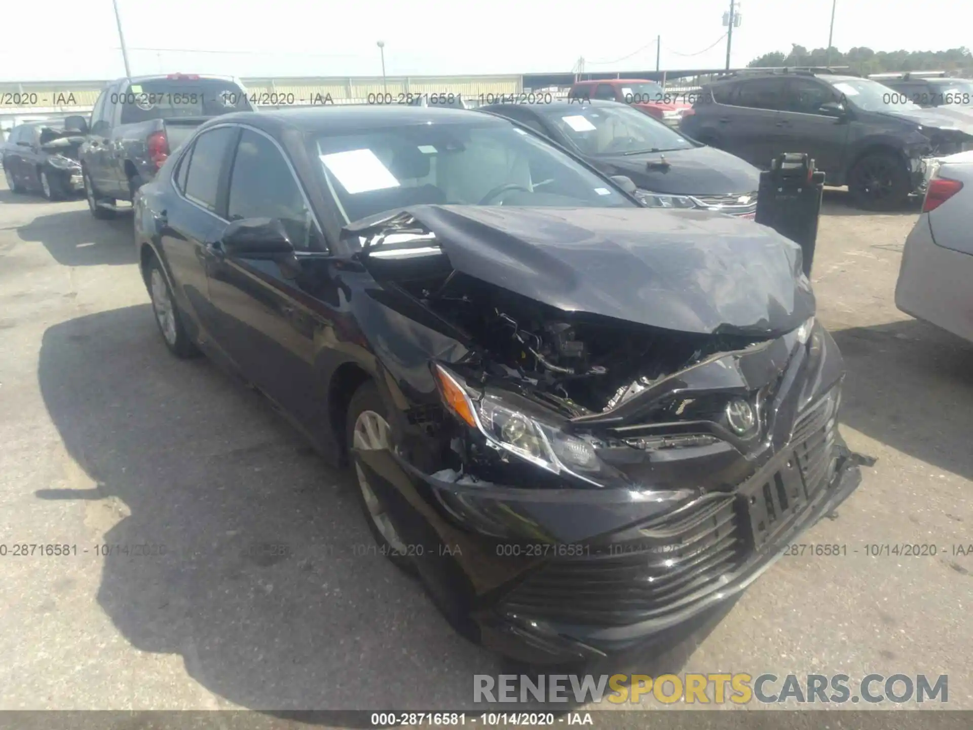 1 Photograph of a damaged car 4T1C11AK7LU985549 TOYOTA CAMRY 2020