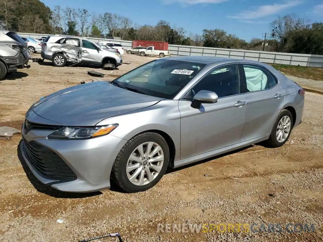 1 Photograph of a damaged car 4T1C11AK7LU995160 TOYOTA CAMRY 2020