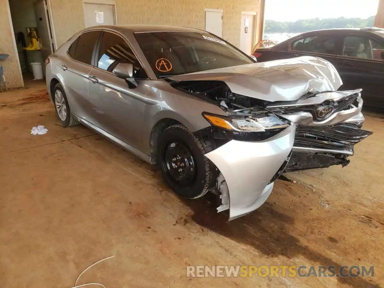 1 Photograph of a damaged car 4T1C11AK7LU998477 TOYOTA CAMRY 2020