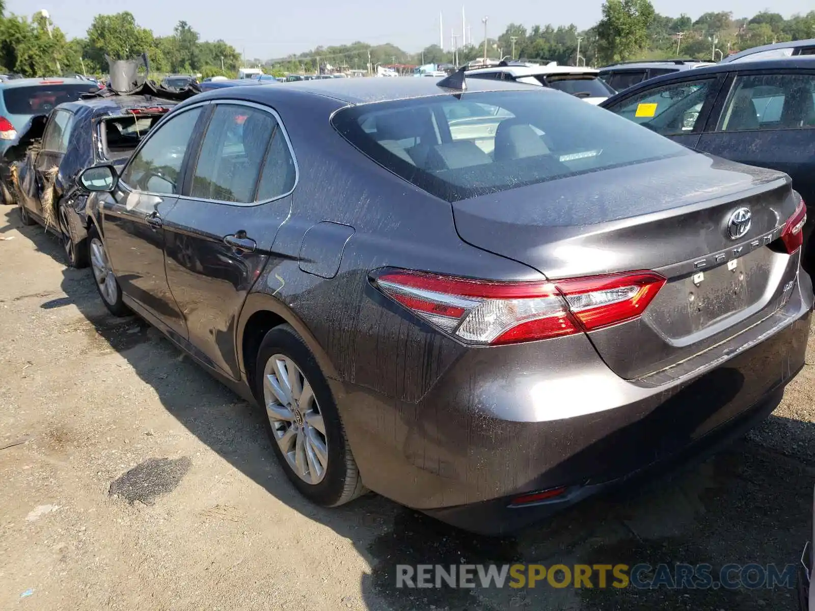 3 Photograph of a damaged car 4T1C11AK7LU999502 TOYOTA CAMRY 2020