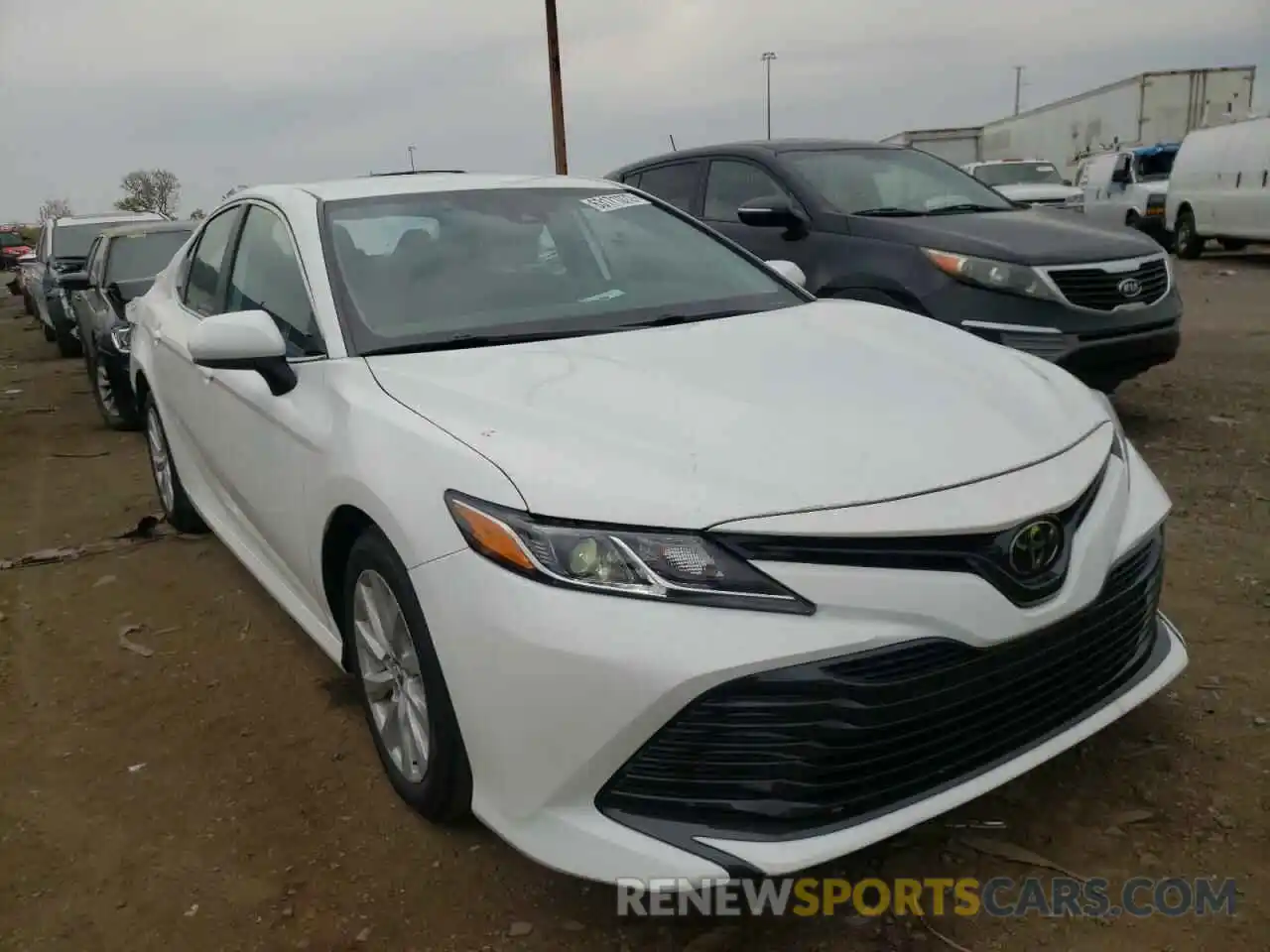 1 Photograph of a damaged car 4T1C11AK8LU307313 TOYOTA CAMRY 2020