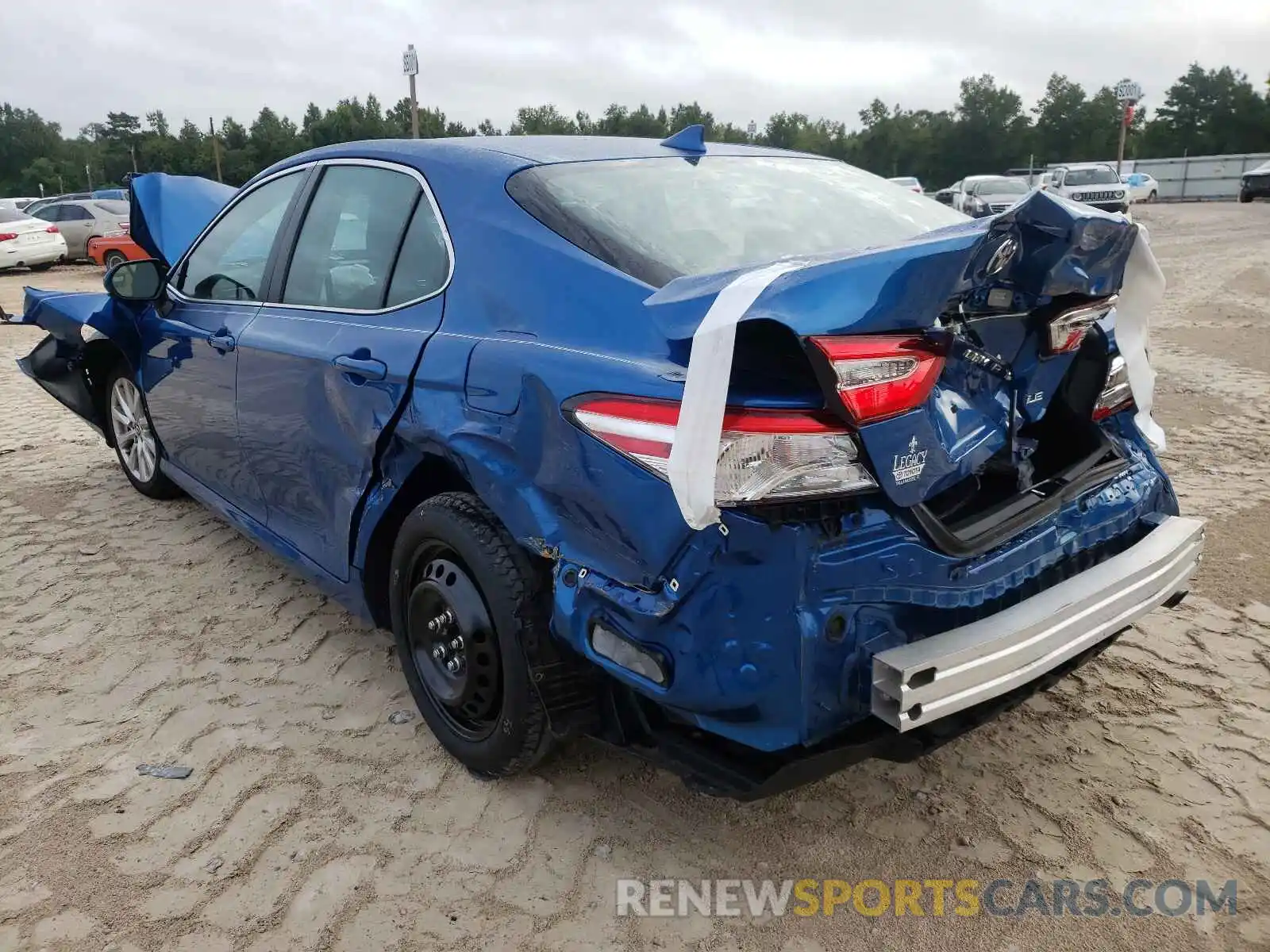 3 Photograph of a damaged car 4T1C11AK8LU309997 TOYOTA CAMRY 2020