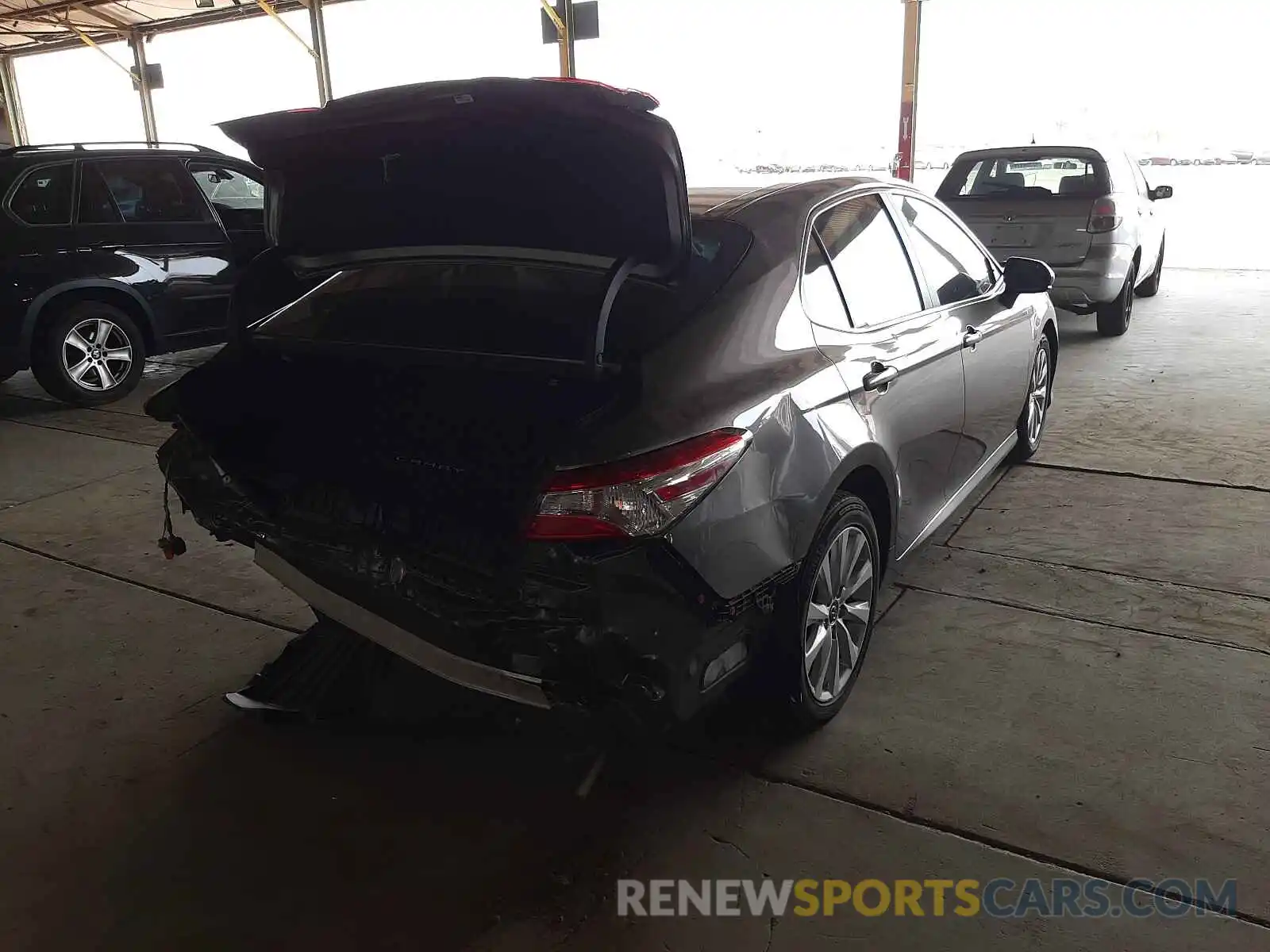 4 Photograph of a damaged car 4T1C11AK8LU317341 TOYOTA CAMRY 2020