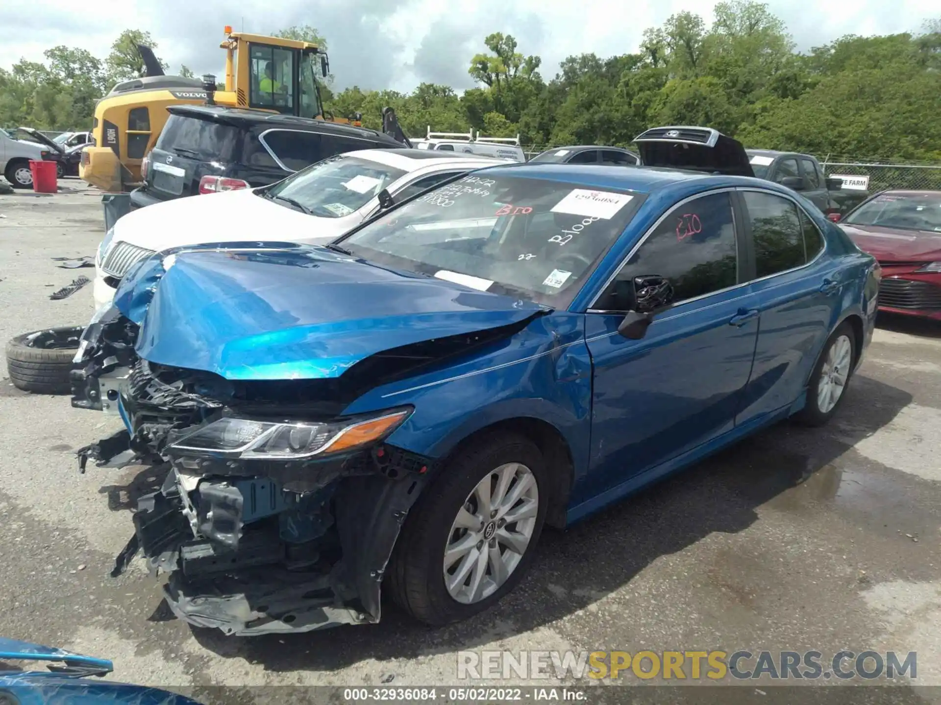 2 Photograph of a damaged car 4T1C11AK8LU318800 TOYOTA CAMRY 2020