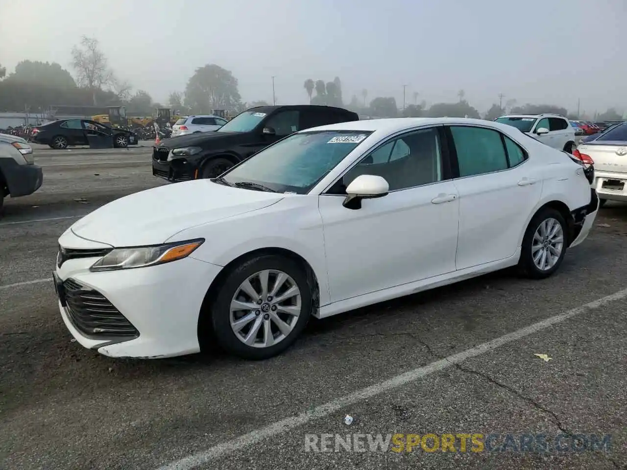 1 Photograph of a damaged car 4T1C11AK8LU321423 TOYOTA CAMRY 2020