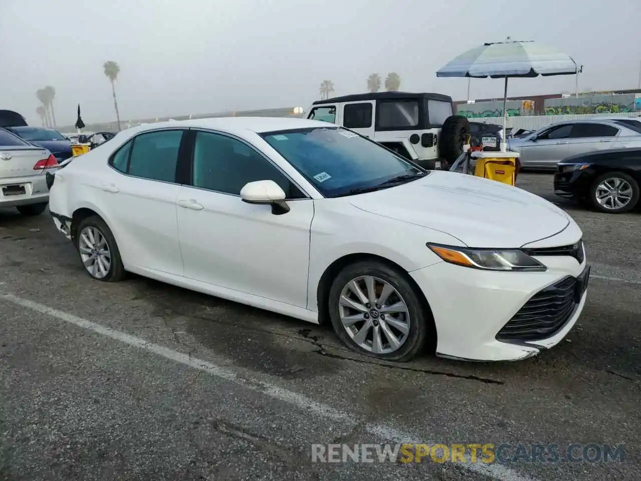 4 Photograph of a damaged car 4T1C11AK8LU321423 TOYOTA CAMRY 2020