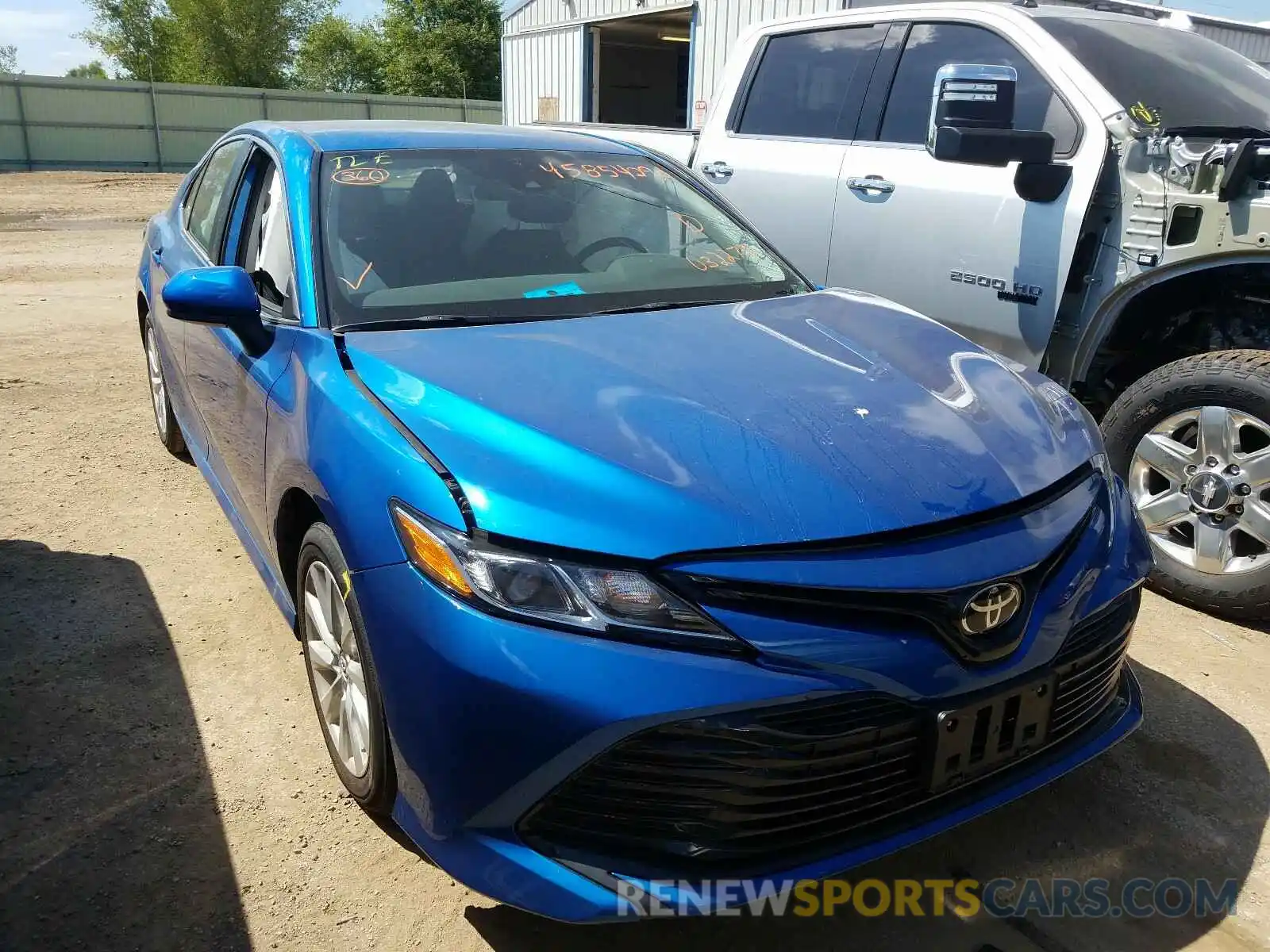 1 Photograph of a damaged car 4T1C11AK8LU322751 TOYOTA CAMRY 2020