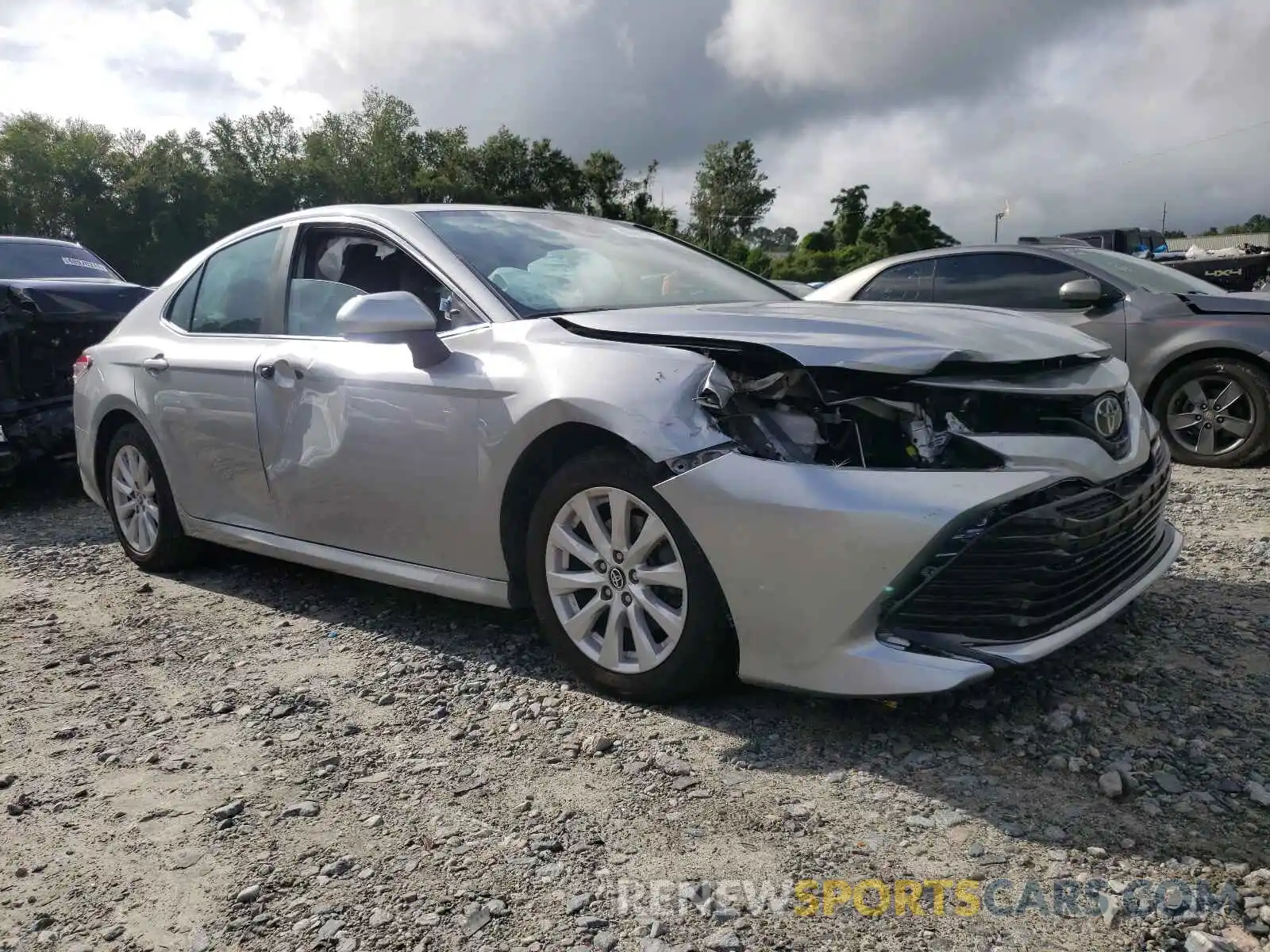 1 Photograph of a damaged car 4T1C11AK8LU323821 TOYOTA CAMRY 2020