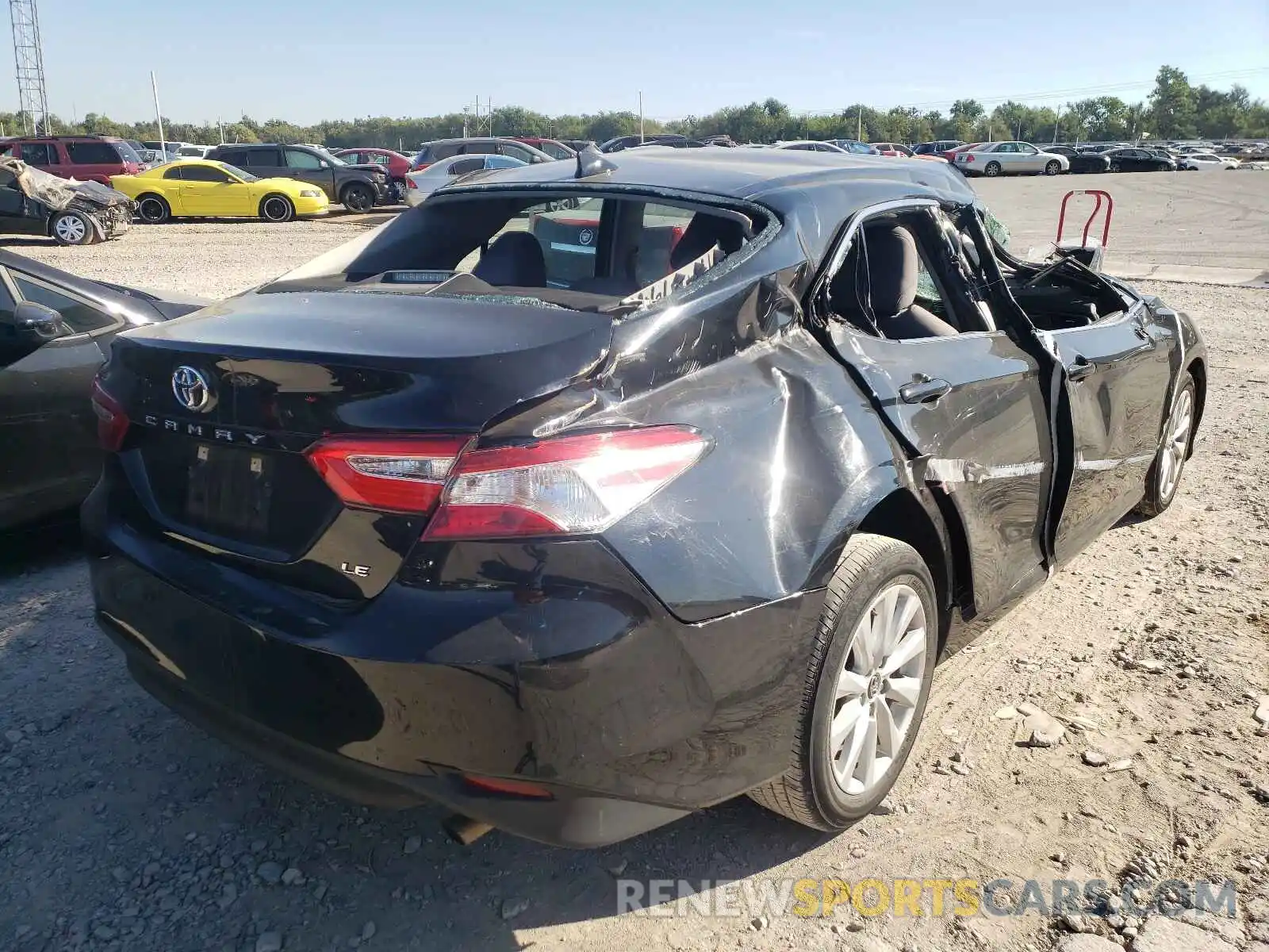 4 Photograph of a damaged car 4T1C11AK8LU330896 TOYOTA CAMRY 2020