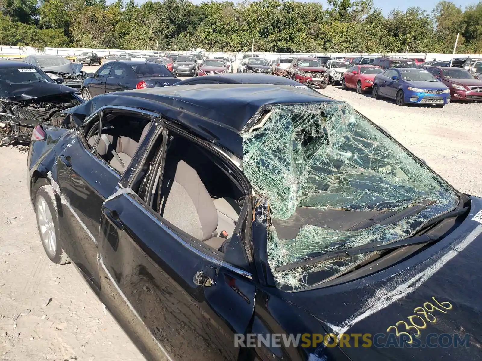 9 Photograph of a damaged car 4T1C11AK8LU330896 TOYOTA CAMRY 2020