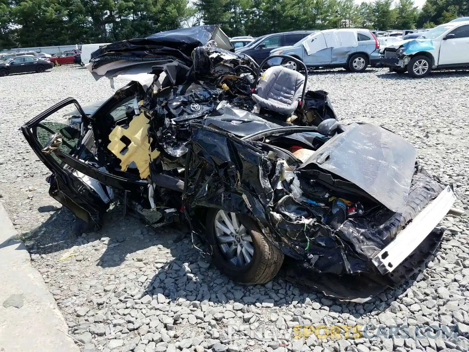 3 Фотография поврежденного автомобиля 4T1C11AK8LU335841 TOYOTA CAMRY 2020