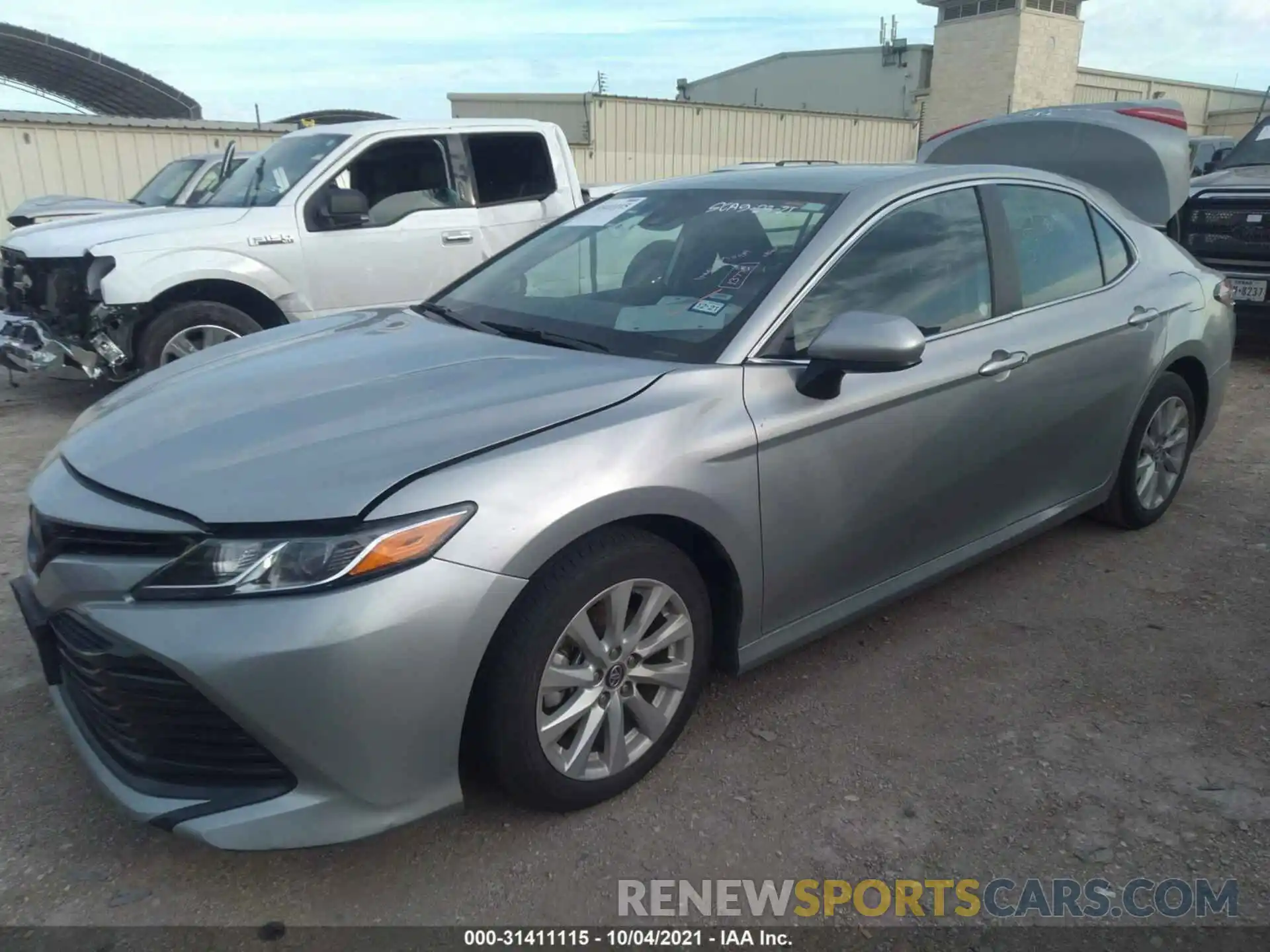 2 Photograph of a damaged car 4T1C11AK8LU338979 TOYOTA CAMRY 2020