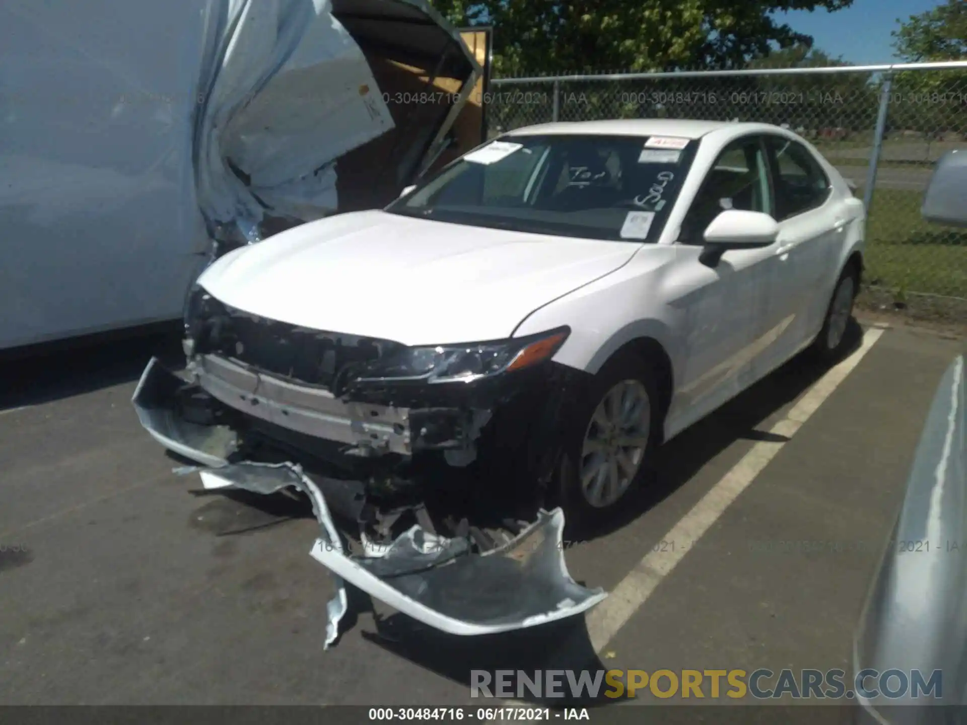 2 Photograph of a damaged car 4T1C11AK8LU344605 TOYOTA CAMRY 2020