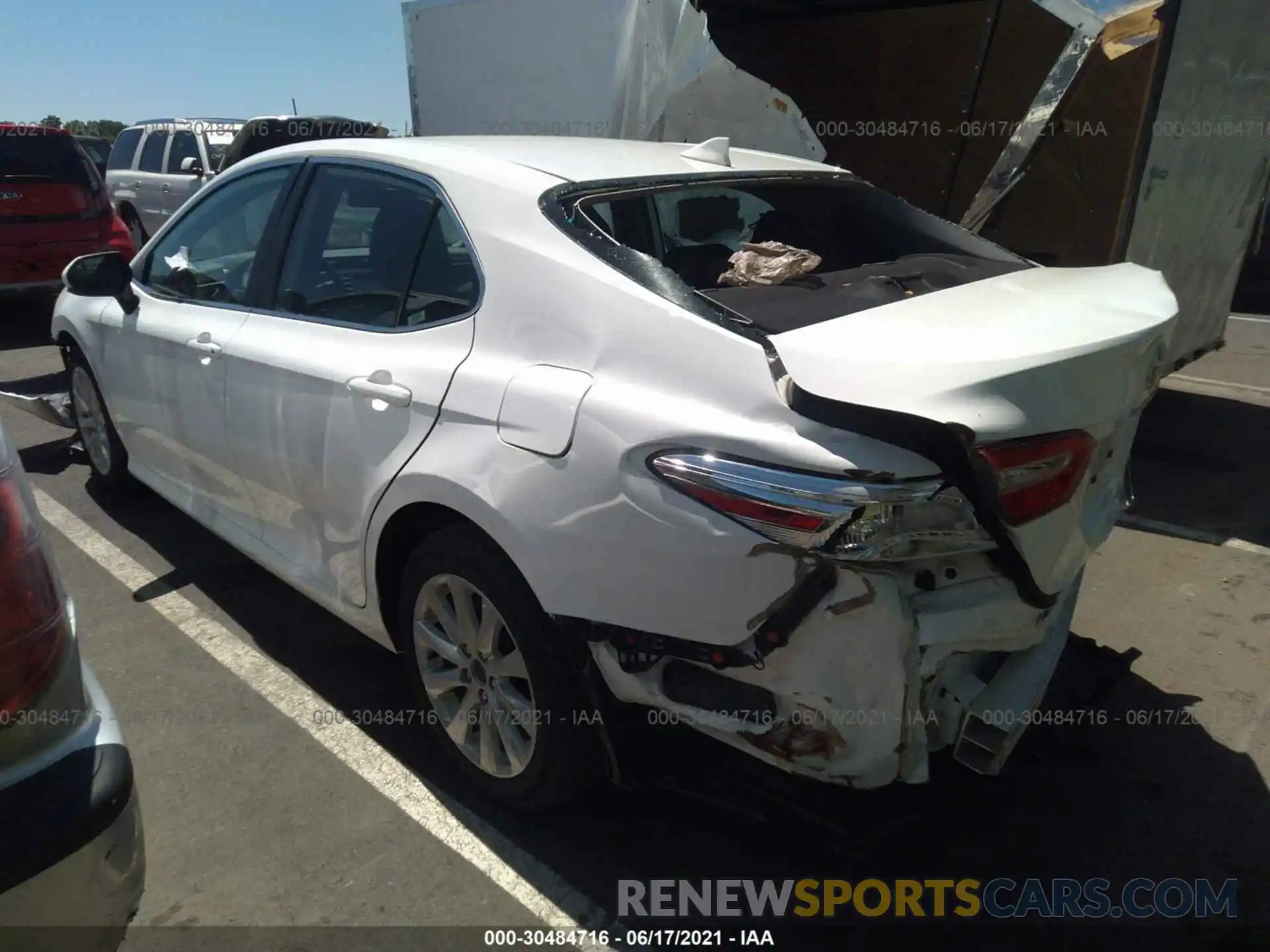 3 Photograph of a damaged car 4T1C11AK8LU344605 TOYOTA CAMRY 2020