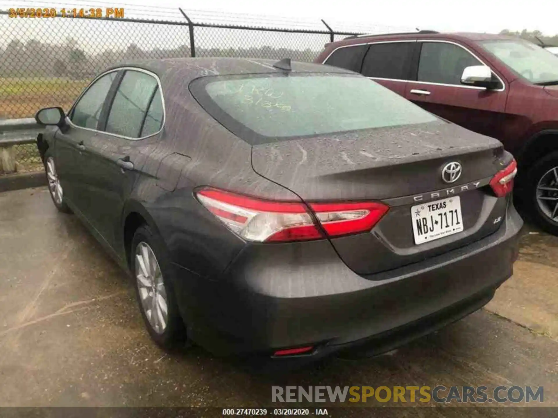 16 Photograph of a damaged car 4T1C11AK8LU347231 TOYOTA CAMRY 2020