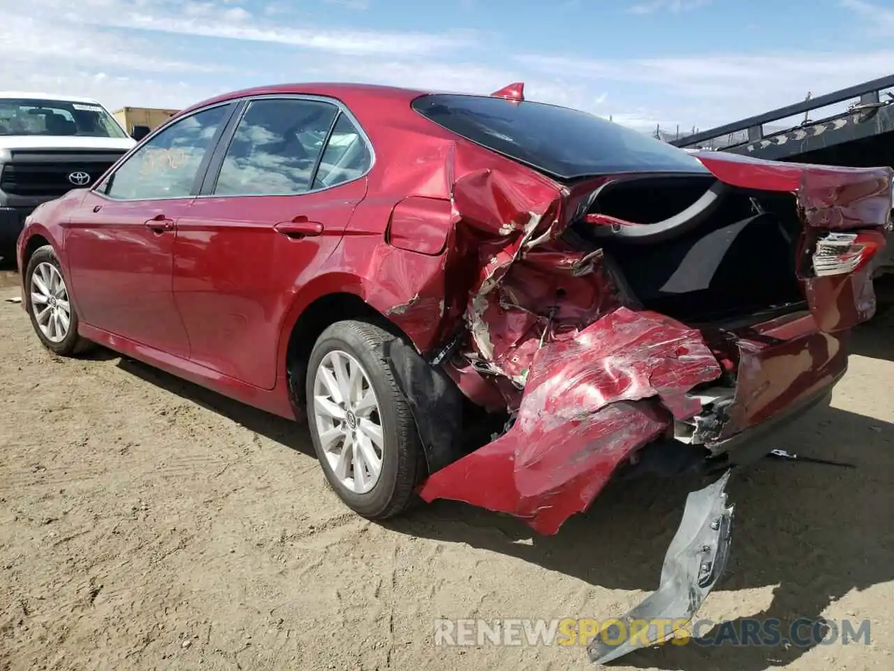 3 Photograph of a damaged car 4T1C11AK8LU347326 TOYOTA CAMRY 2020