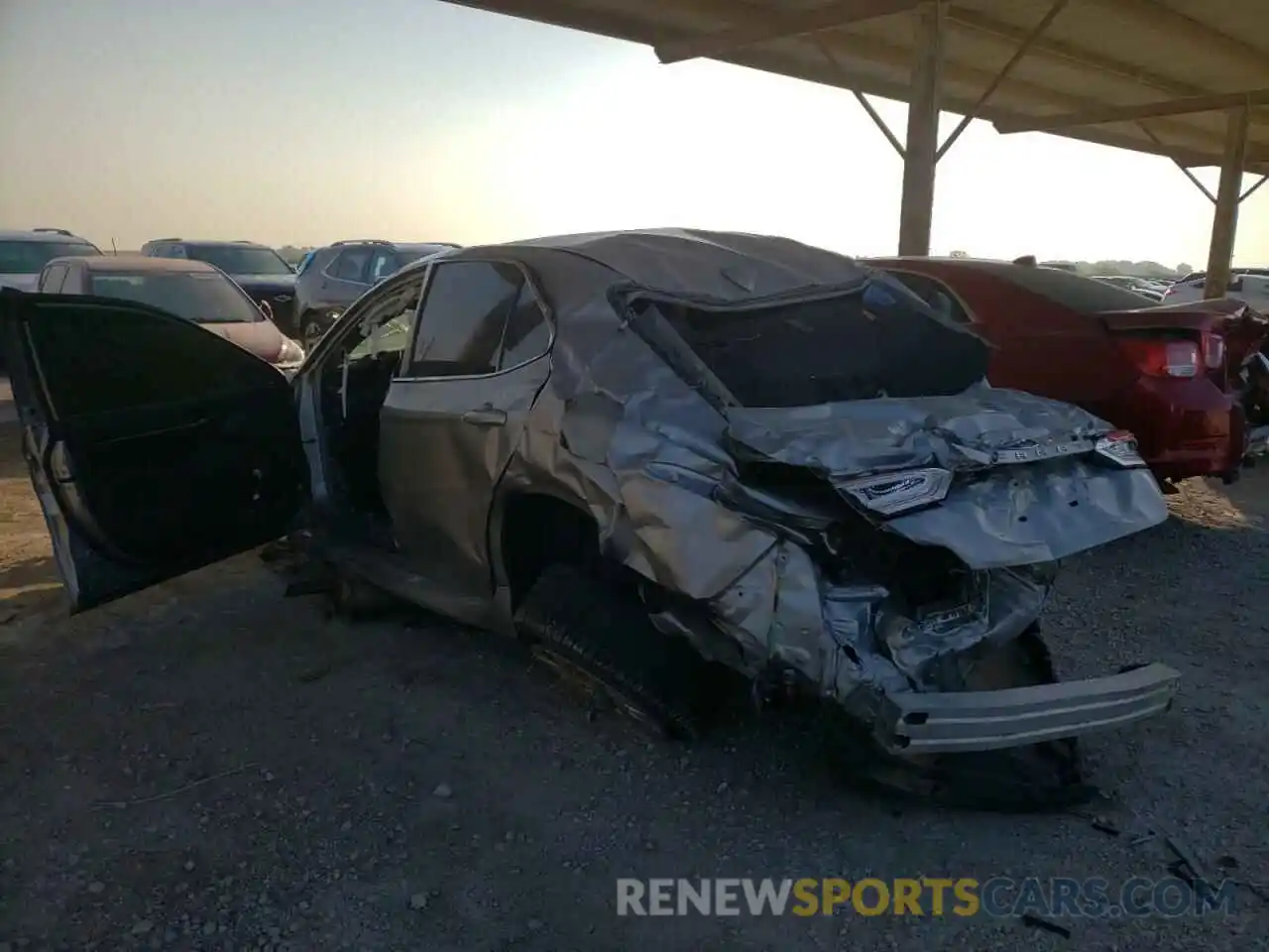 3 Photograph of a damaged car 4T1C11AK8LU356740 TOYOTA CAMRY 2020