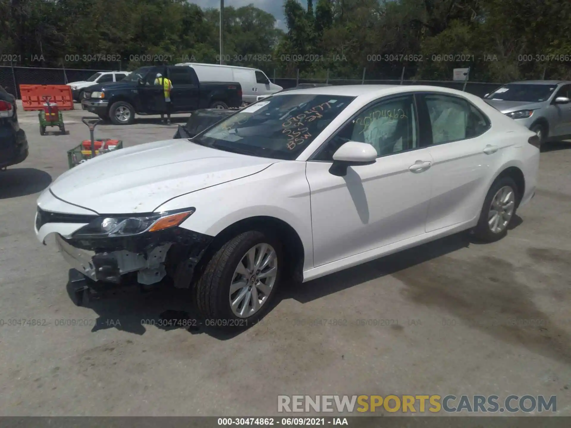 2 Photograph of a damaged car 4T1C11AK8LU359380 TOYOTA CAMRY 2020