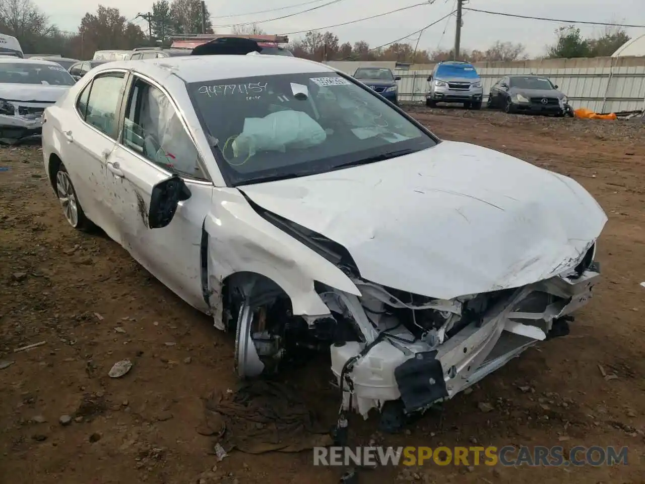 1 Photograph of a damaged car 4T1C11AK8LU360805 TOYOTA CAMRY 2020